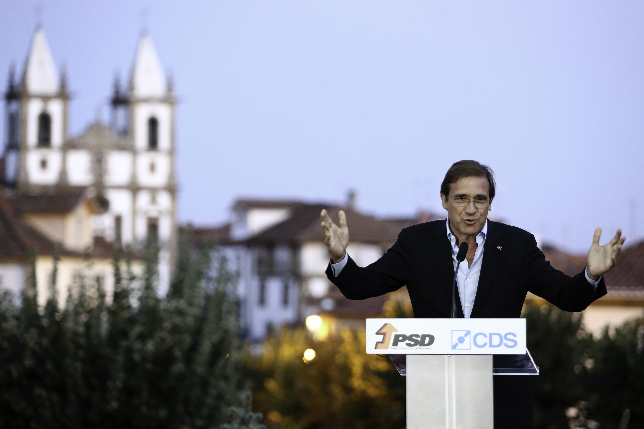 Passos Coelho: “Não fomos nós que vendemos a alma ao diabo para governar”