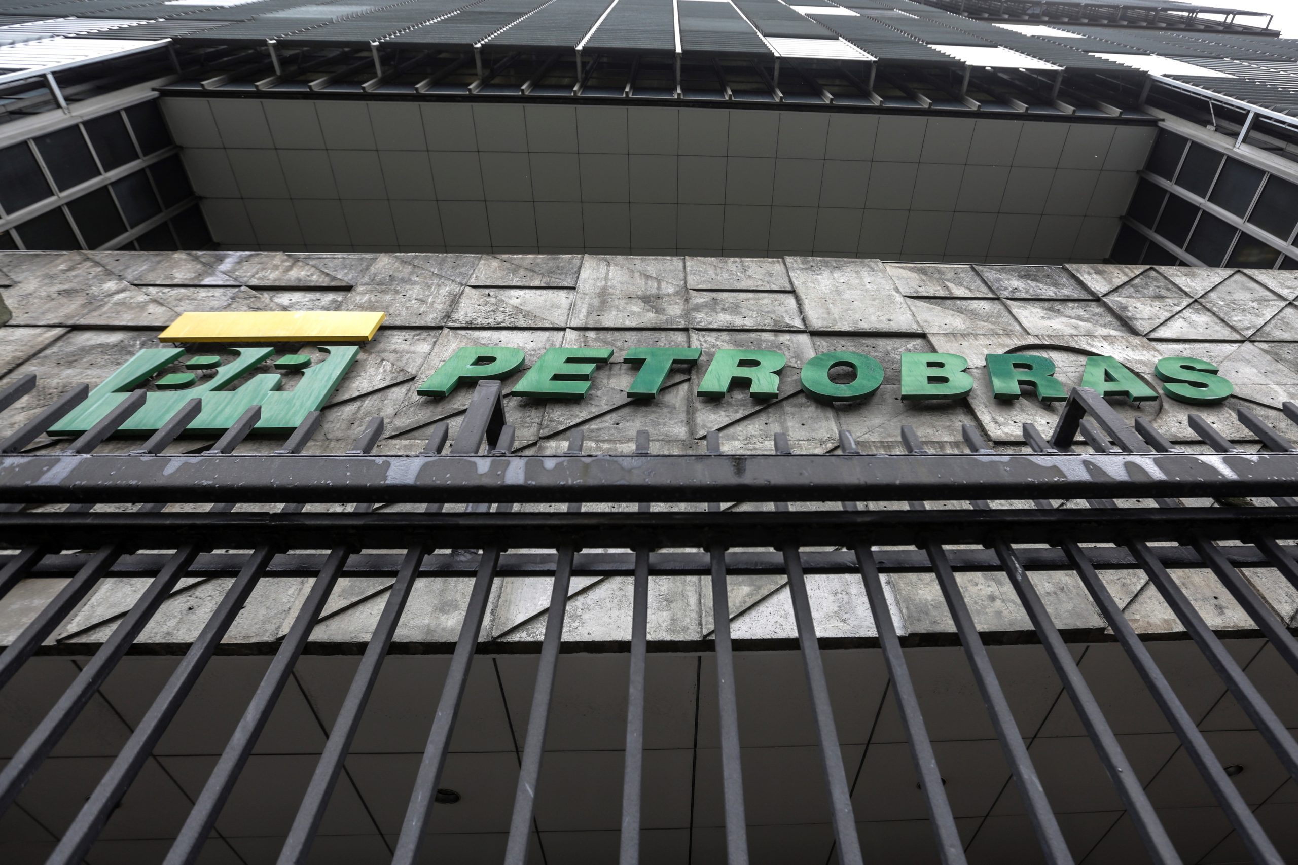 Petrobras compra participação da BP em projeto de exploração de petróleo e gás na região amazónica