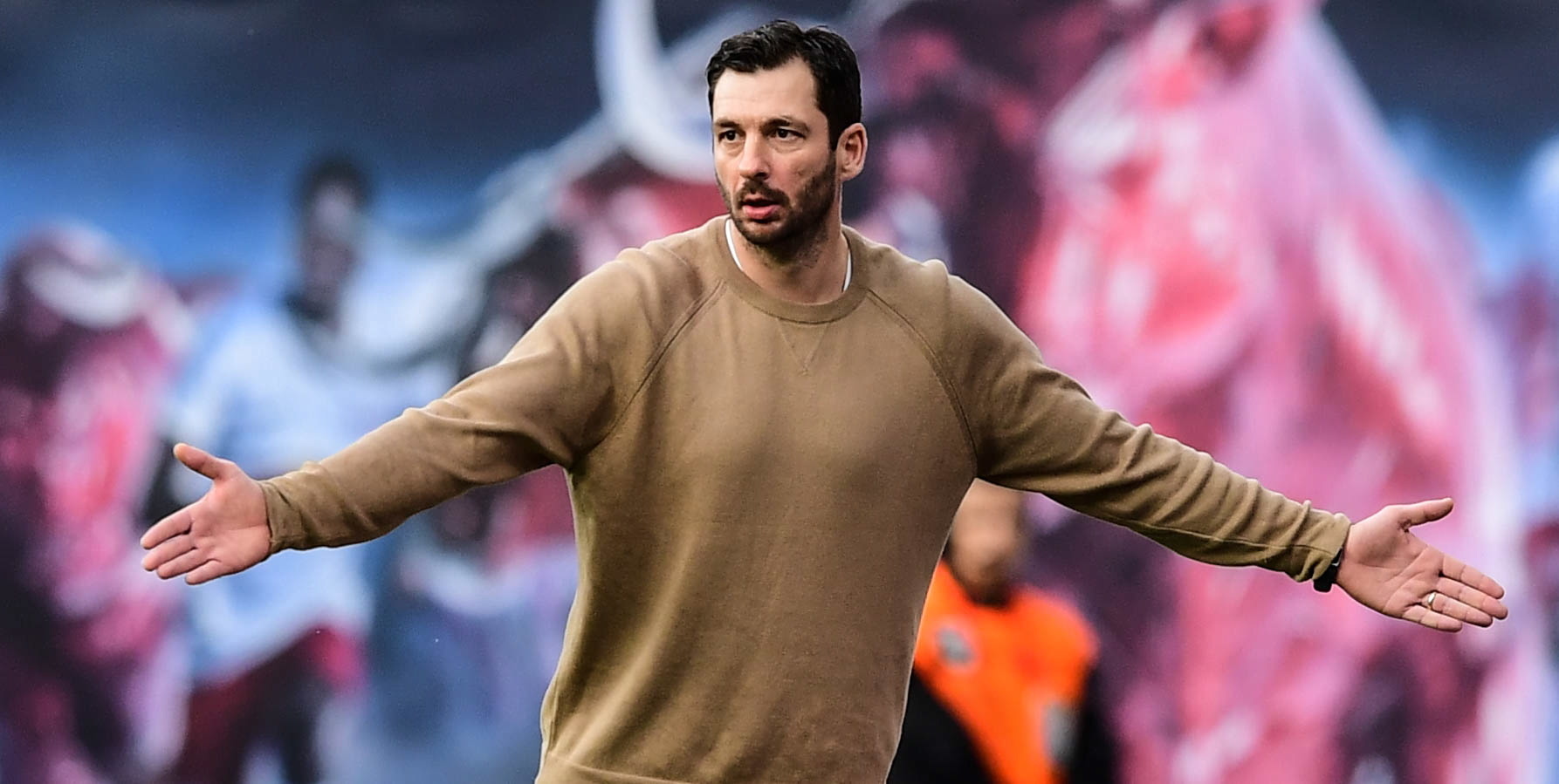 Sandro Schwarz é o terceiro treinador despedido numa semana na ‘Bundesliga’