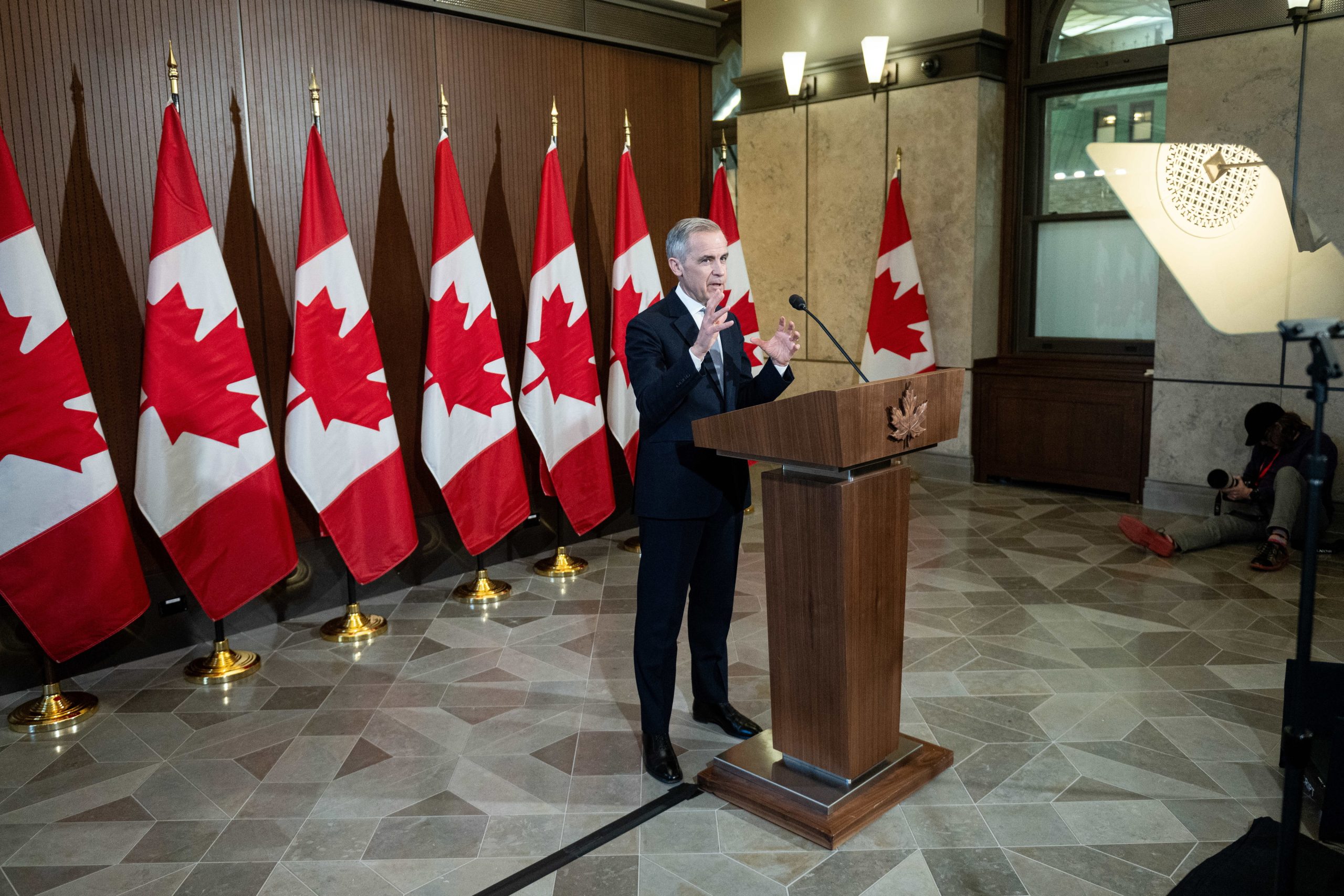 Primeiro-ministro do Canadá diz que acabou estreita colaboração com os EUA