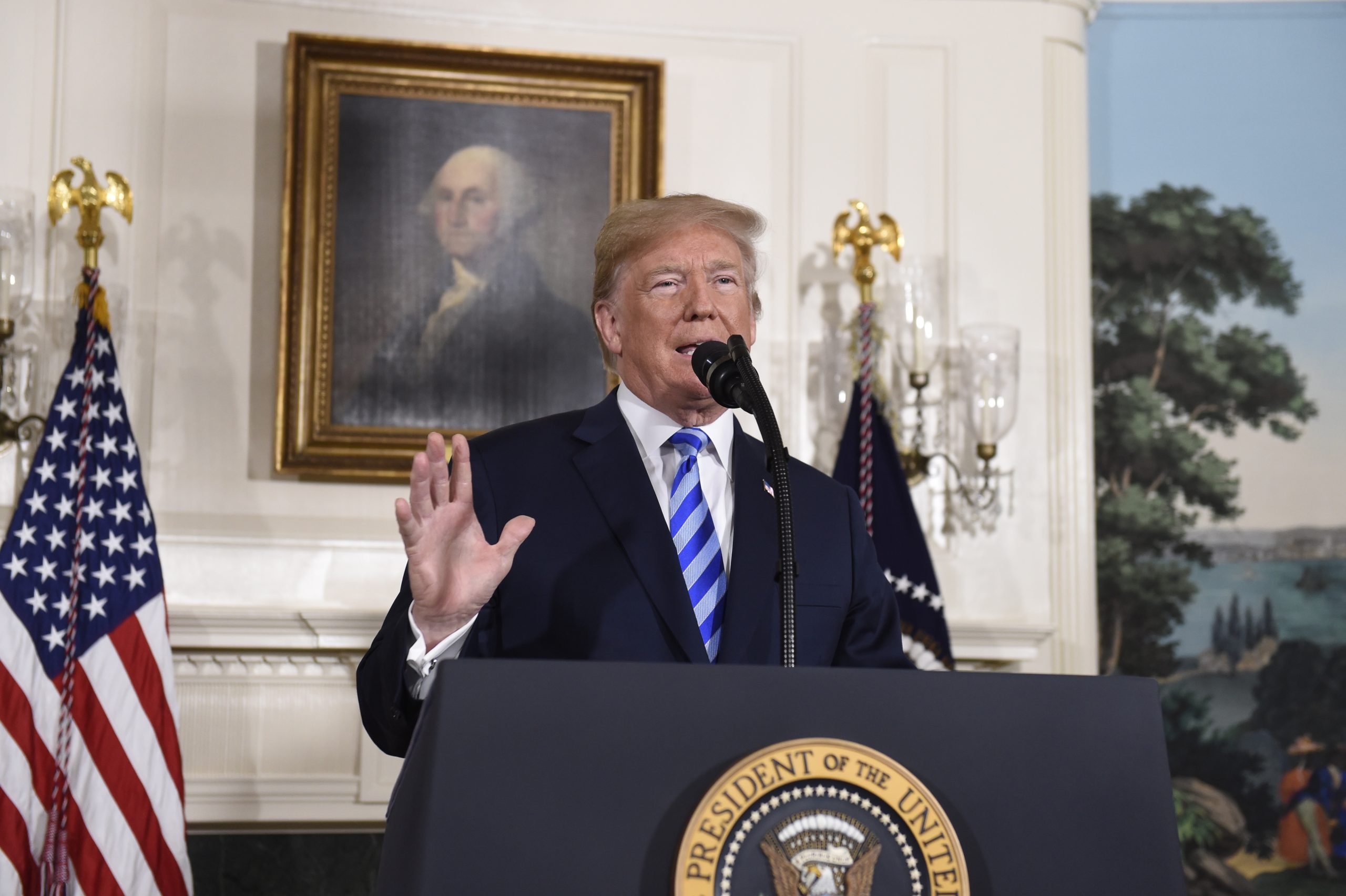 Trump confirma encontro com líder da Coreia do Norte a 12 de junho