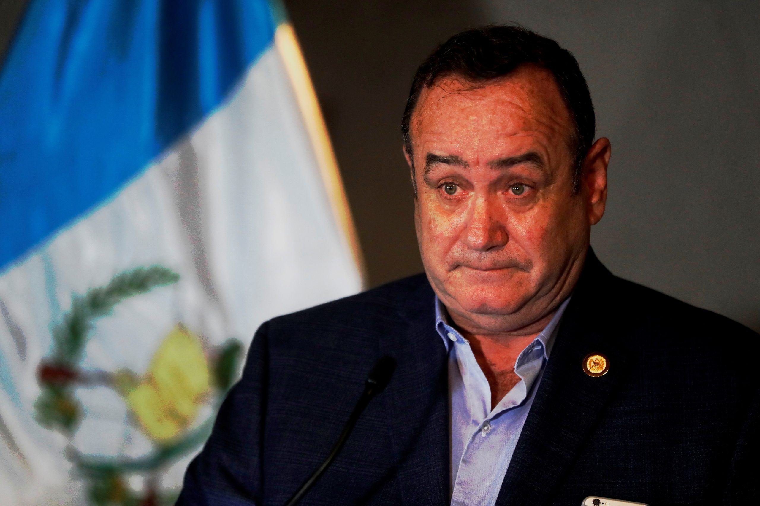 Presidente da Guatemala anuncia corte de relações com Venezuela