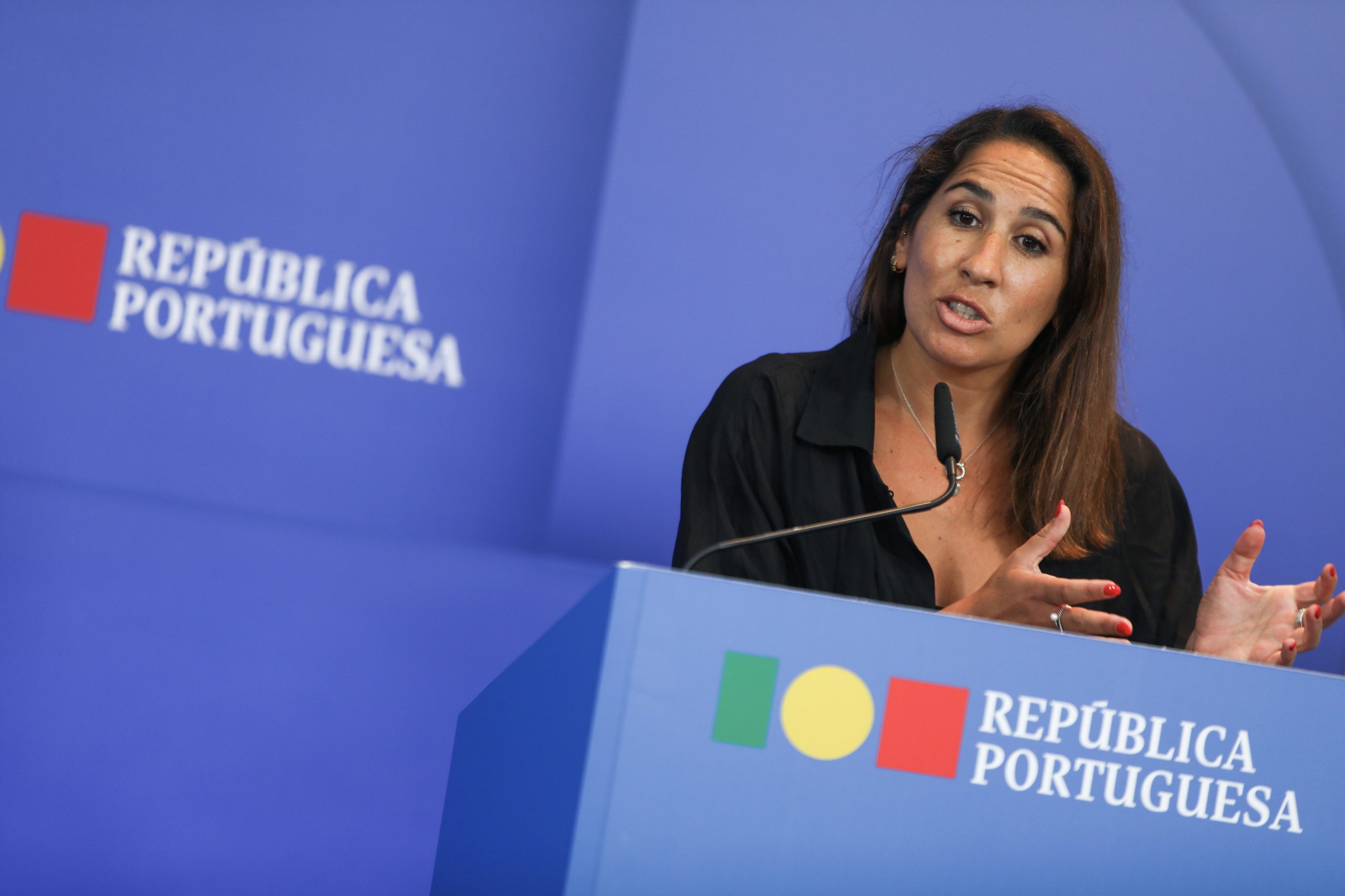 Governo vai “ponderar” propostas sobre as rendas e promete “decisão equilibrada”