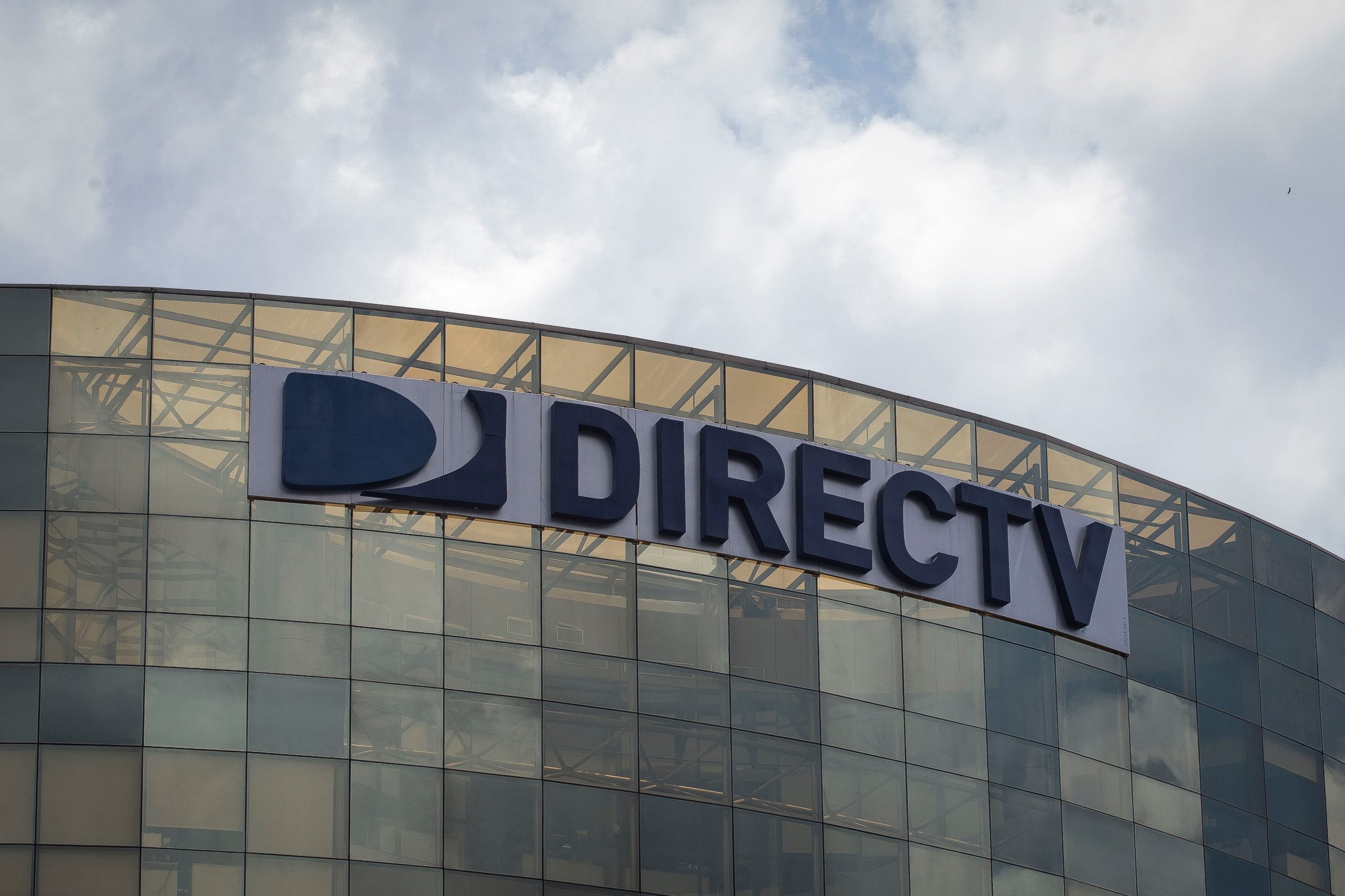 Dirigentes da DirecTV detidos na Venezuela