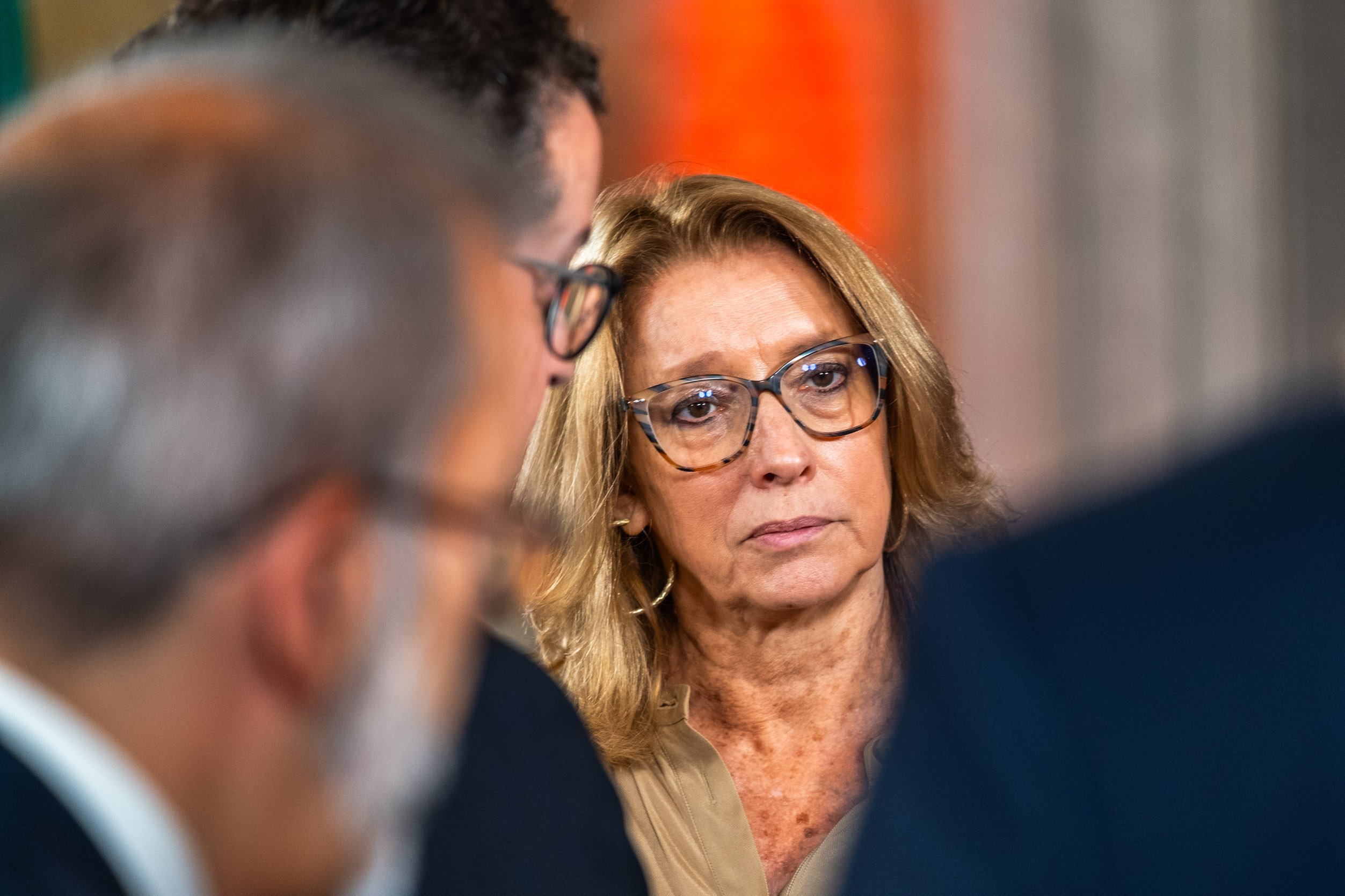 Ministra do Trabalho defende revisão laboral e acusa oposição de promover “luta de classes”
