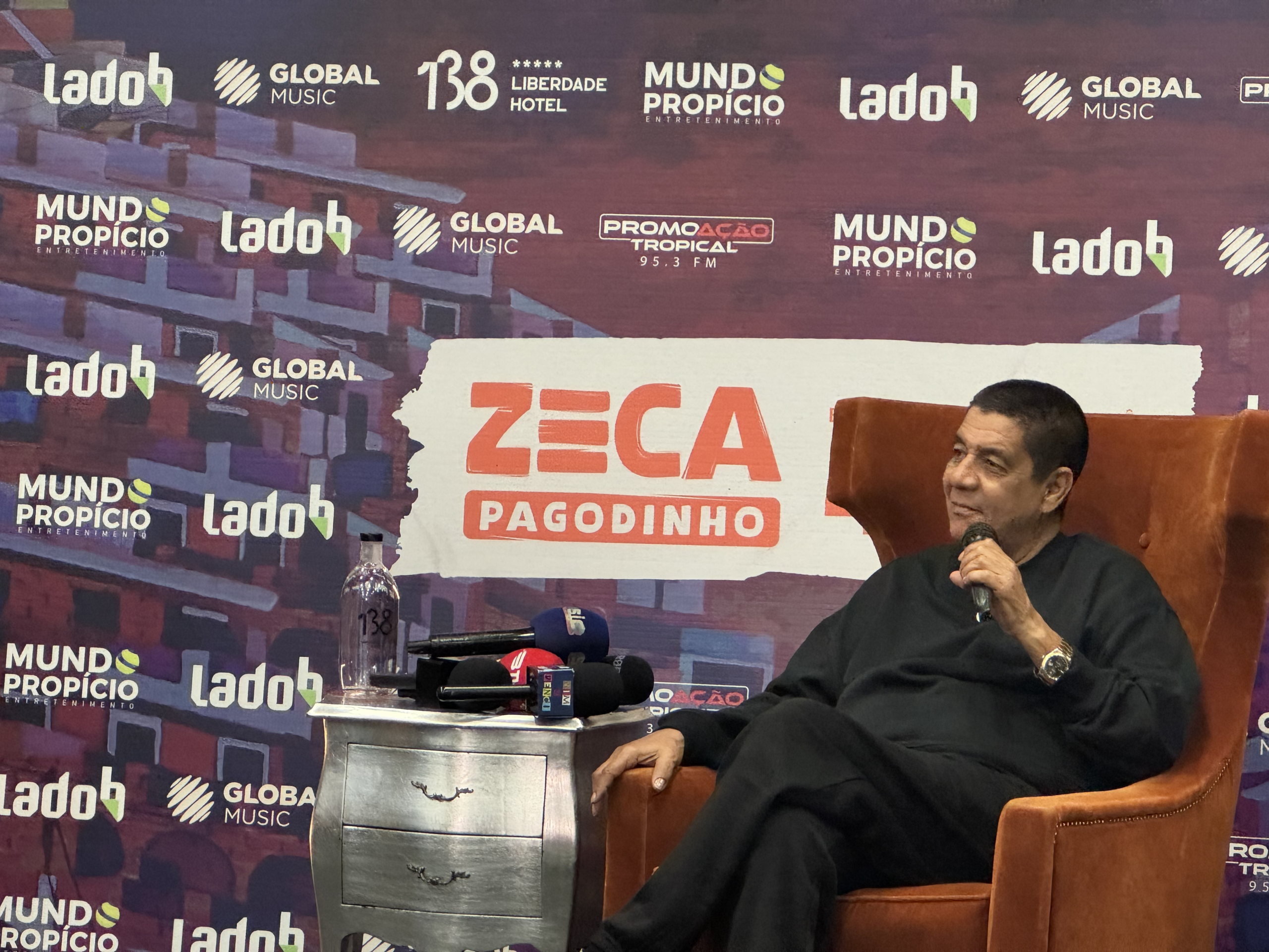 Zeca Pagodinho, “um cara normal” que transforma tudo o que vê em samba