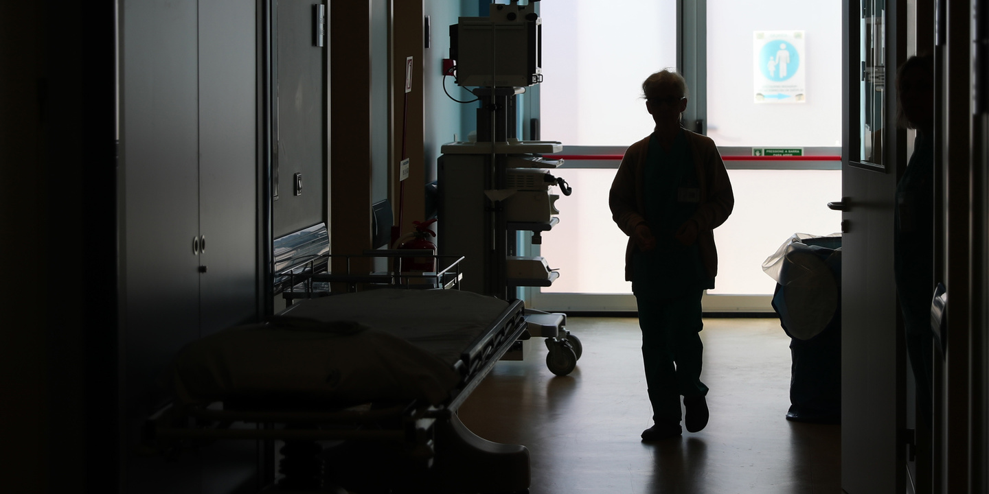 Úlceras na boca e rouquidão persistente. Campanha sobre cancro da cabeça e pescoço destaca urgência no diagnóstico precoce