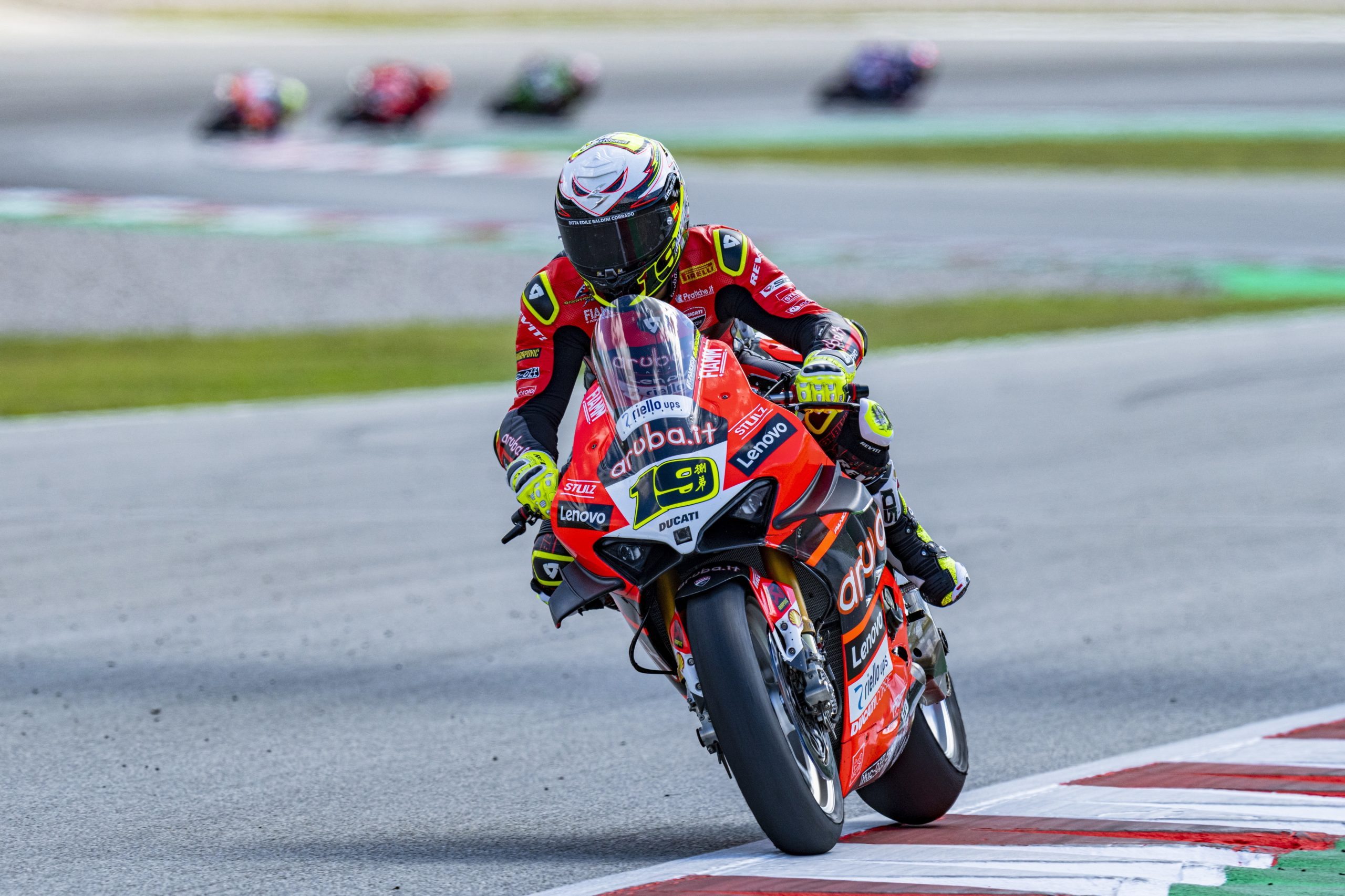 Álvaro Bautista vence segunda corrida de Superbike em Portimão