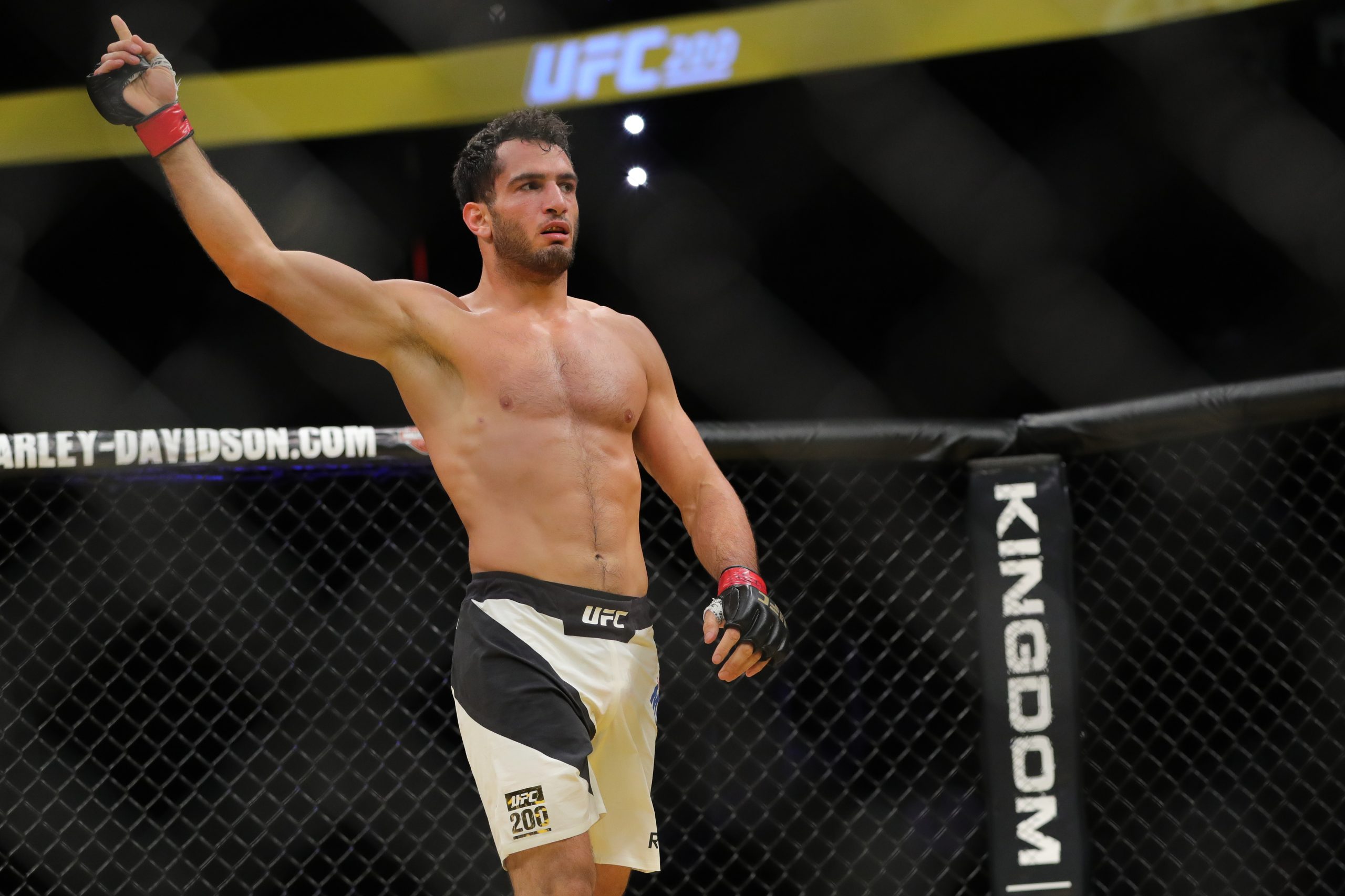 MMA: Nasceu no Irão, mas cresceu na Holanda. E agora pode falhar combate nos EUA