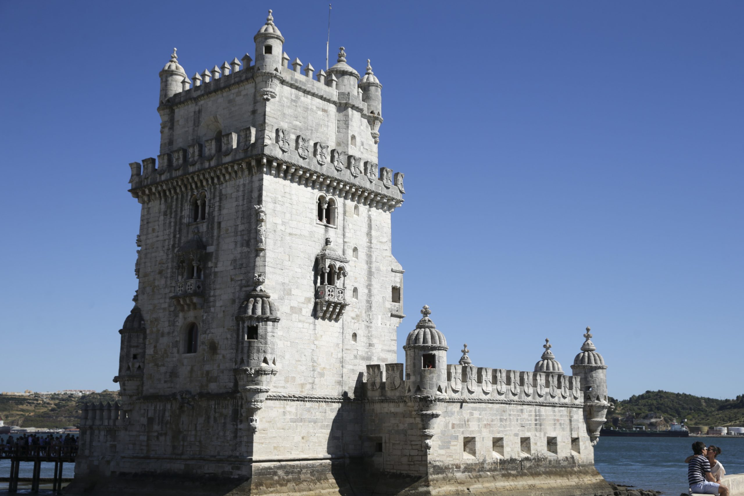 Encontrado corpo a boiar no rio Tejo, junto à Torre de Belém