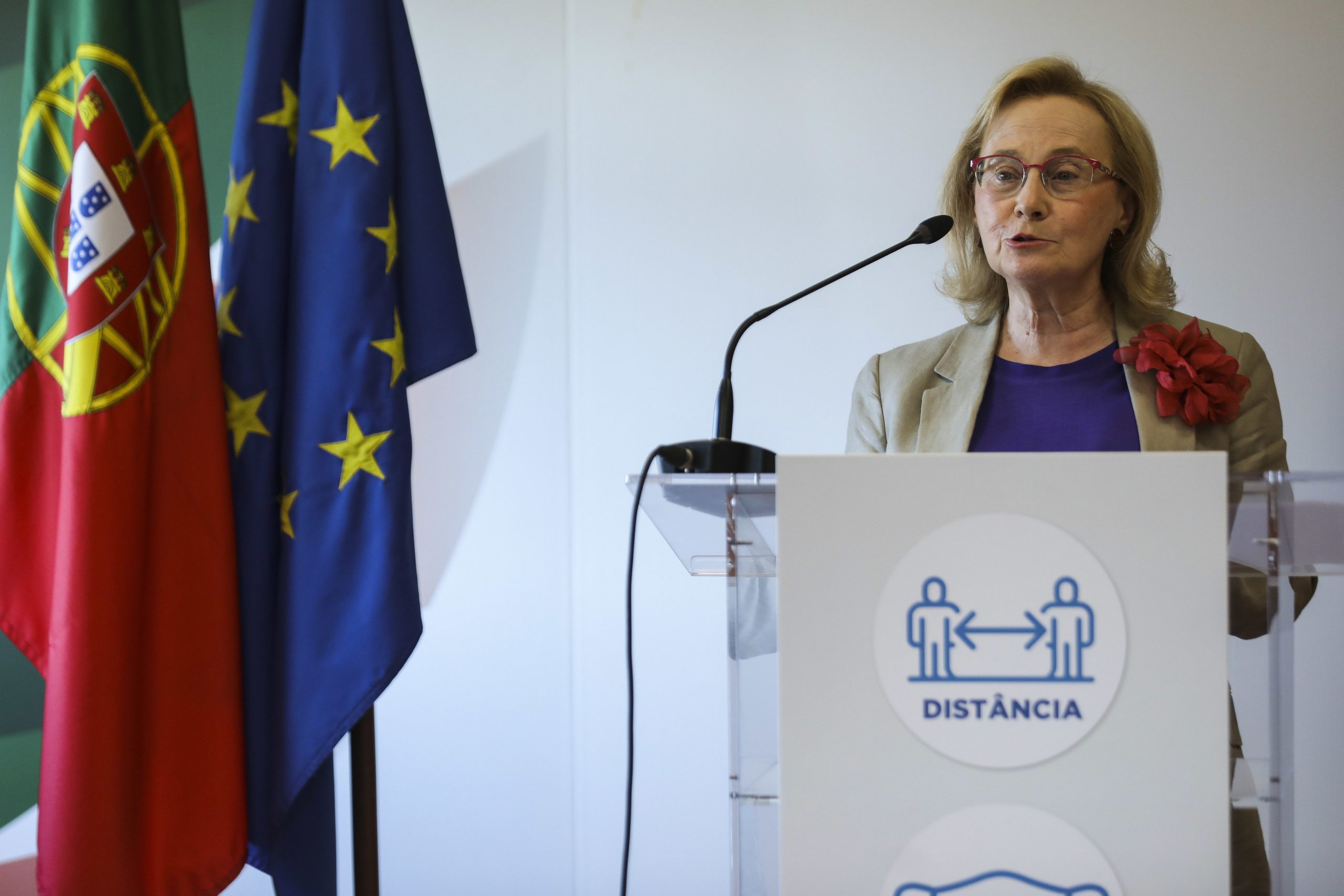 Covid-19: Portugal já concluiu processos para aquisição de medicamentos aprovados pela EMA