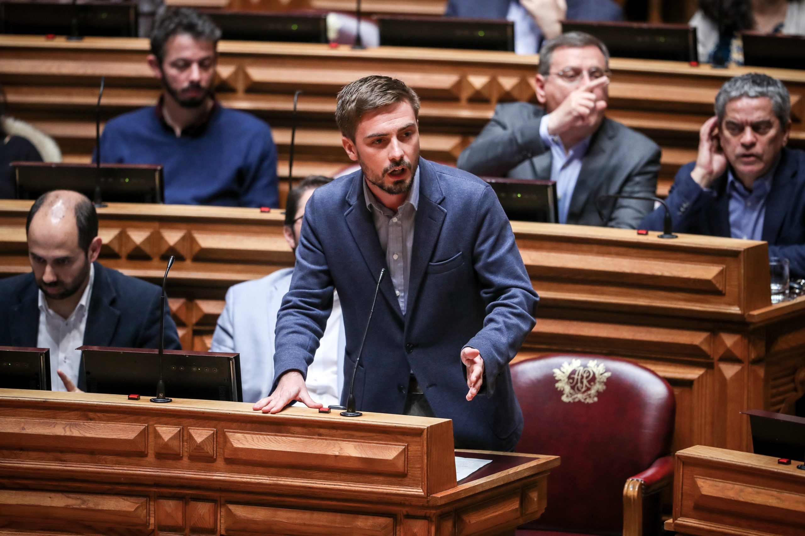 PCP rejeita Programa de Estabilidade e pede investimento público de 5% do PIB