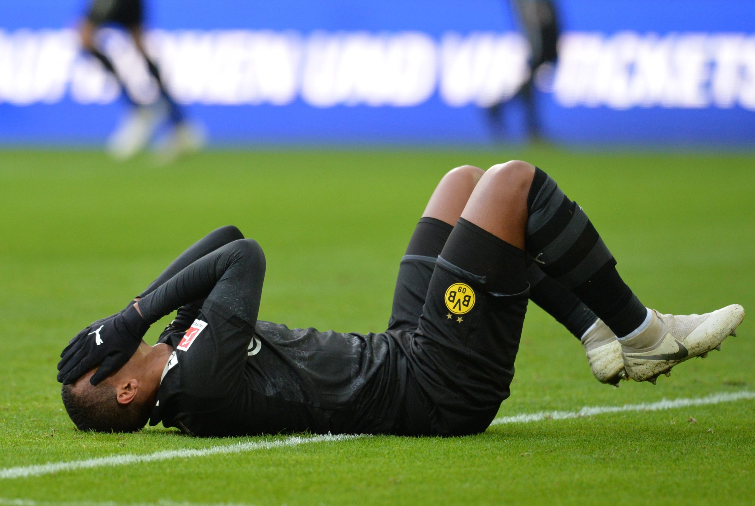 Dois jogadores do Dortmund multados por desrespeitarem protocolo sanitário