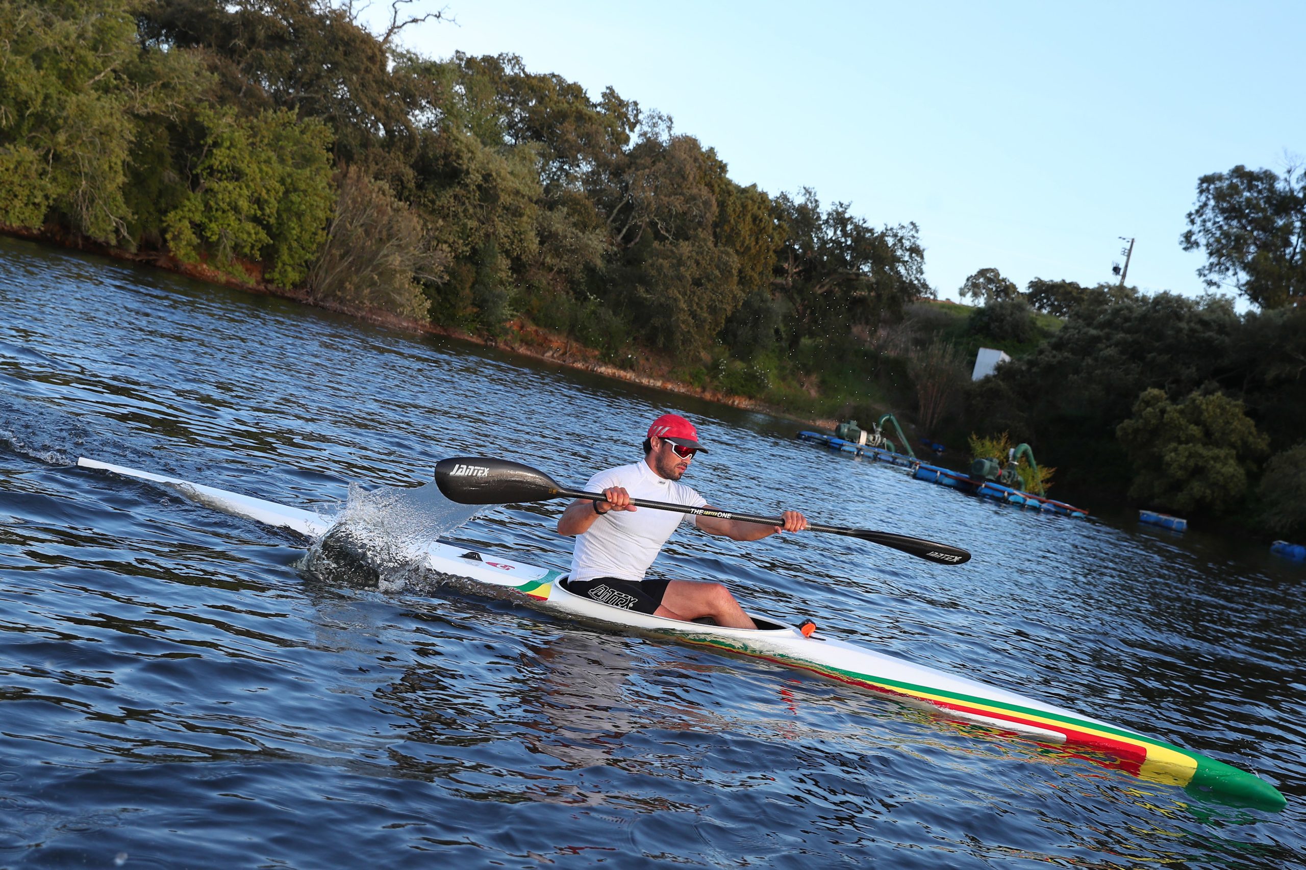 Fernando Pimenta com apuramento direto para final de K1 1.000 dos Europeus