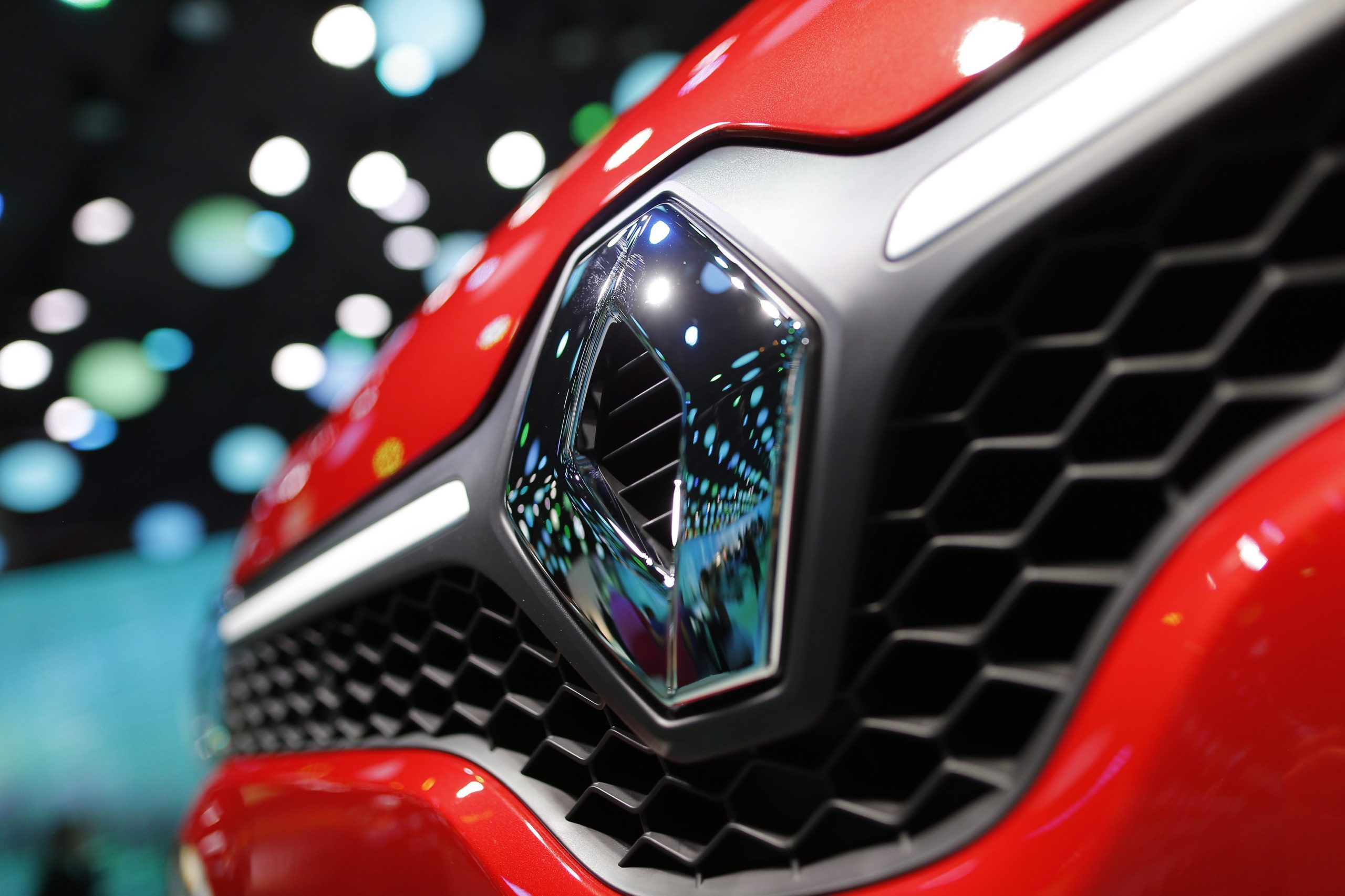 Regulador diz que o carro isento de portagens da Renault é publicidade enganosa