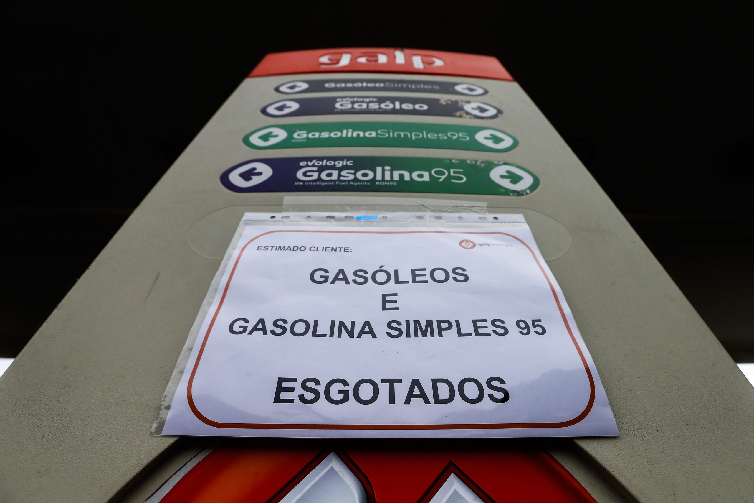 Há postos com “carências de alguns combustíveis”