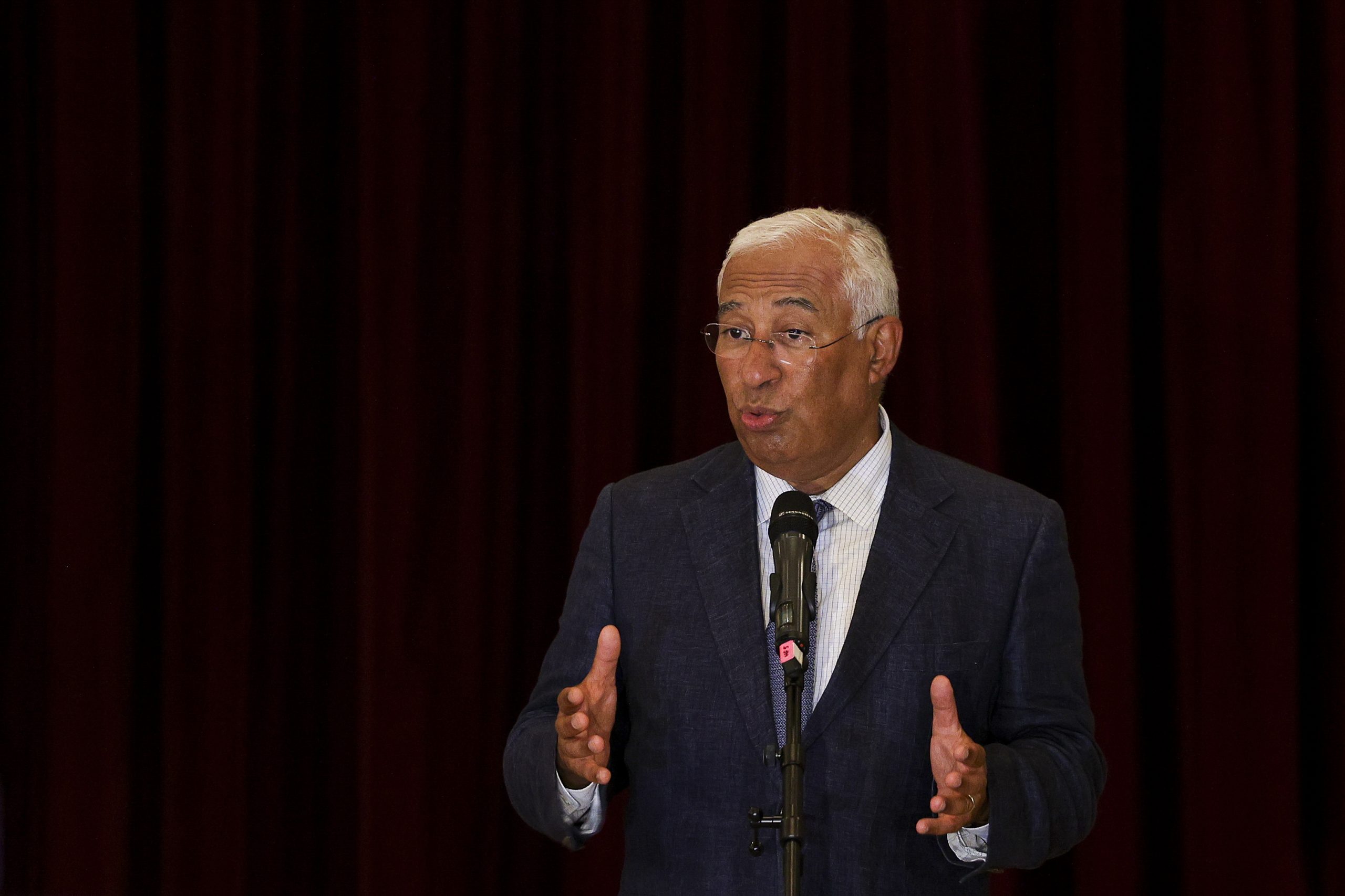 Costa confirma que Governo está a avaliar danos do fogo que deflagrou em Odemira