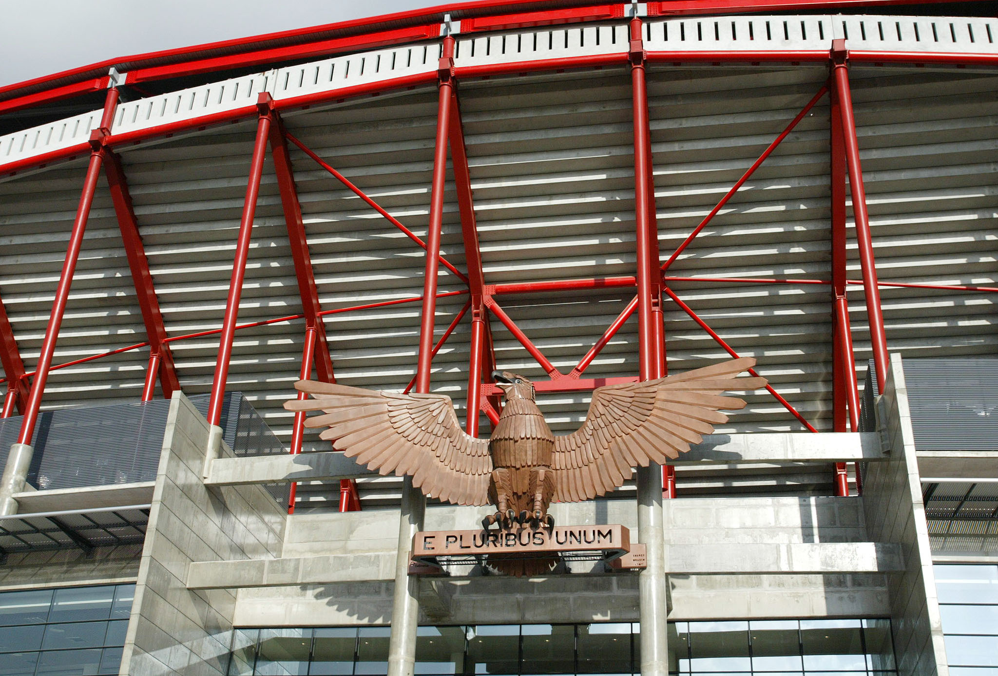 Adepto condenado por morte com very-light volta a ser detido pela PSP em estádio