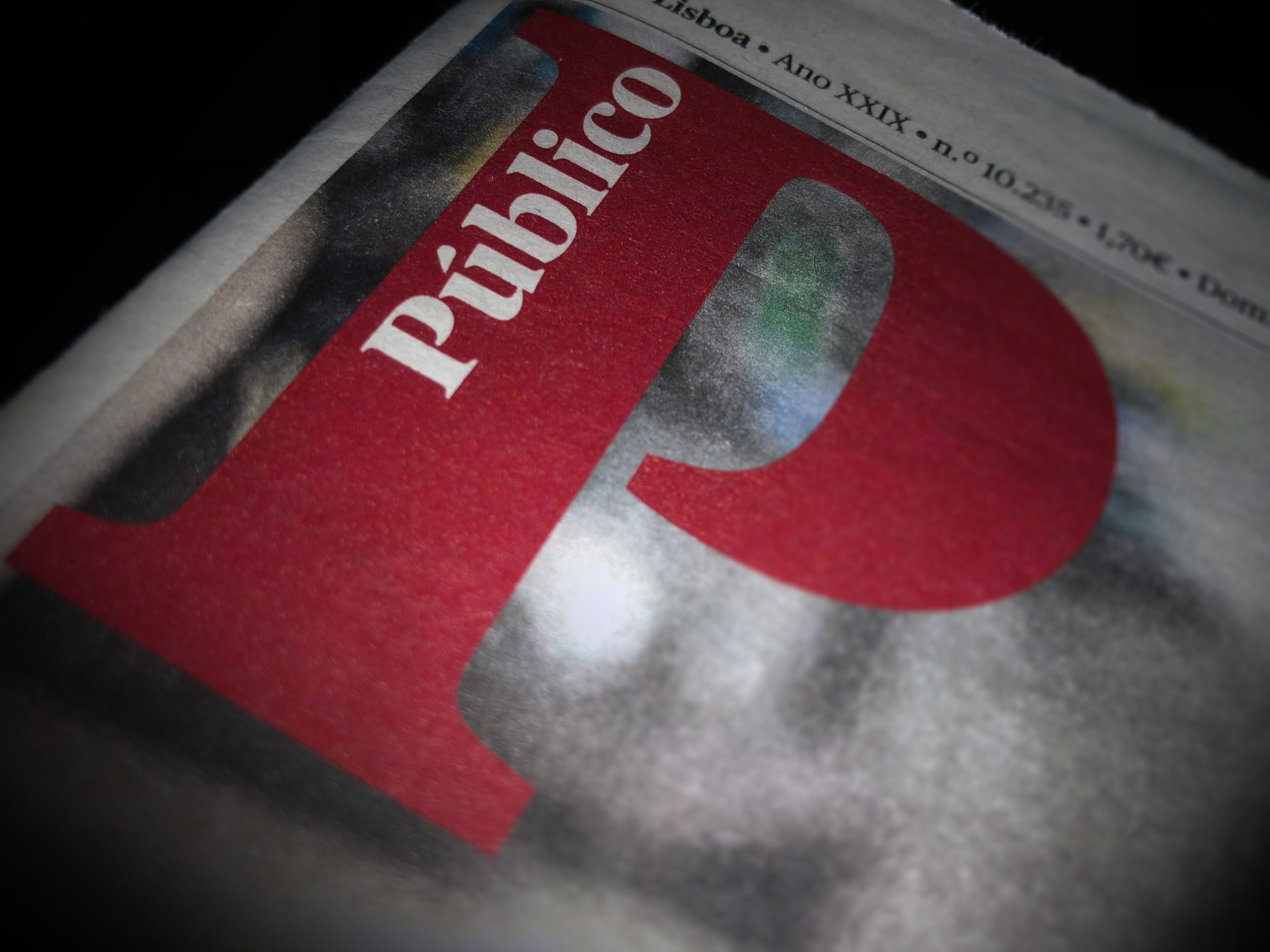 Sindicato dos Jornalistas condena críticas do PSD a trabalho do jornal Público