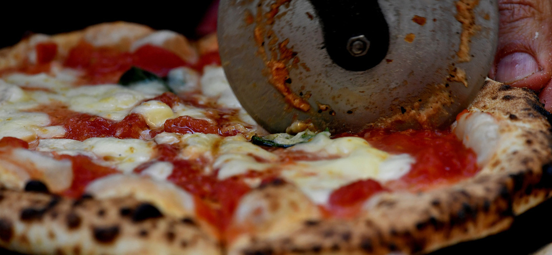 Pizzaria alemã servia combinação de pizza e droga a quem pedisse “número 40” do menu