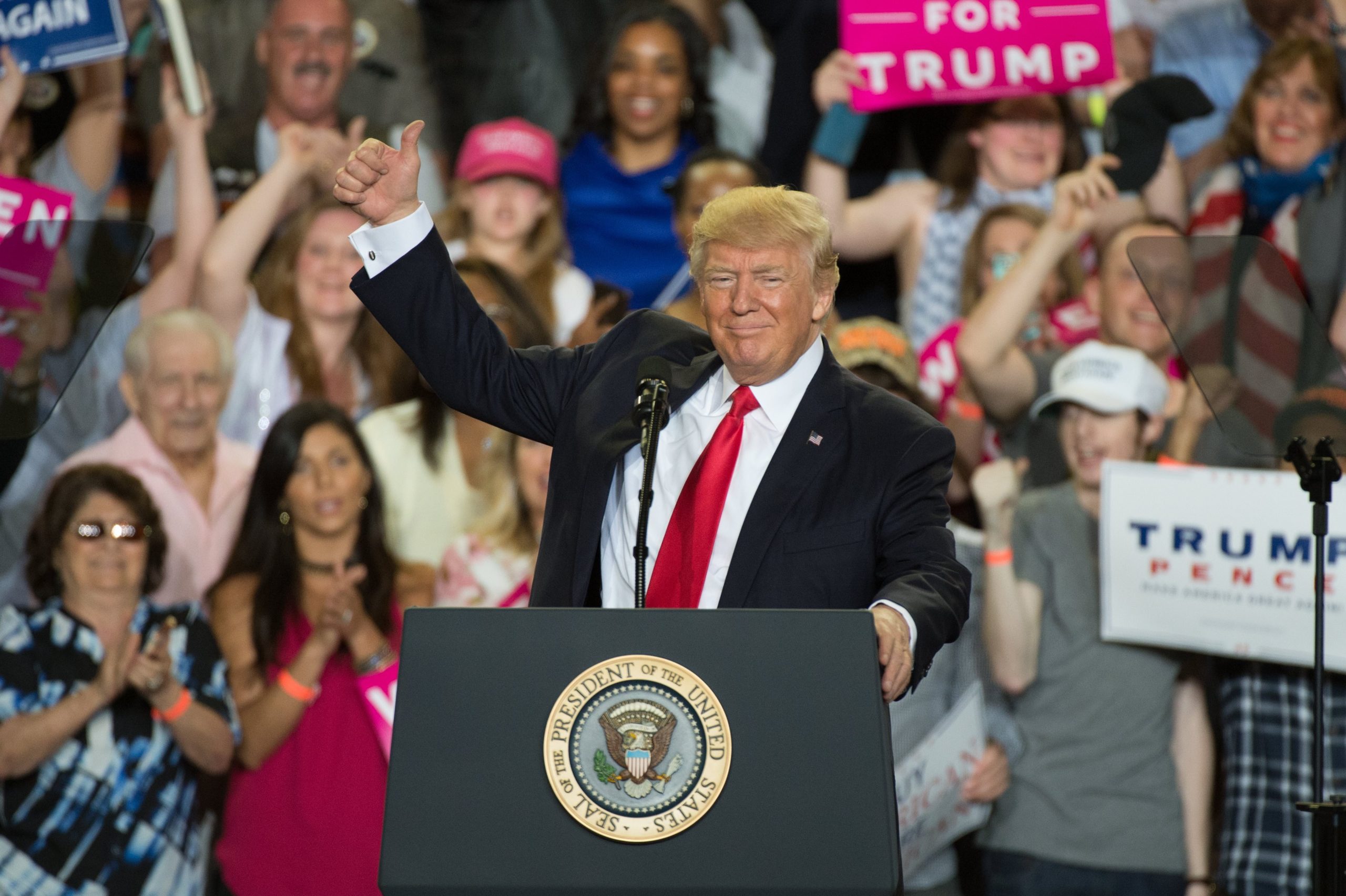 Trump acredita que presidente chinês tem pressionado a Coreia do Norte