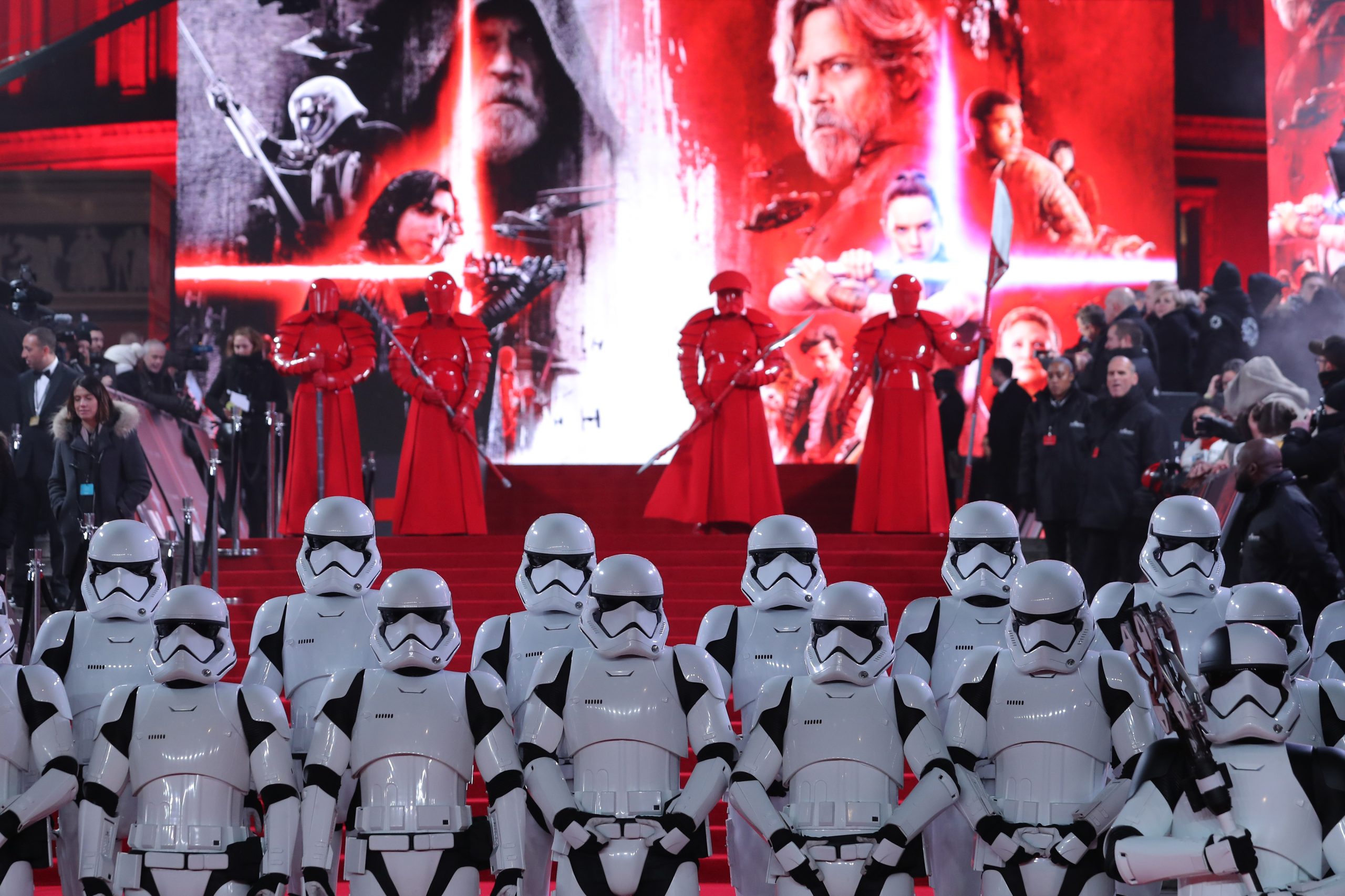 Novo filme da saga “Guerra das Estrelas” rende 383 milhões no primeiro fim de semana