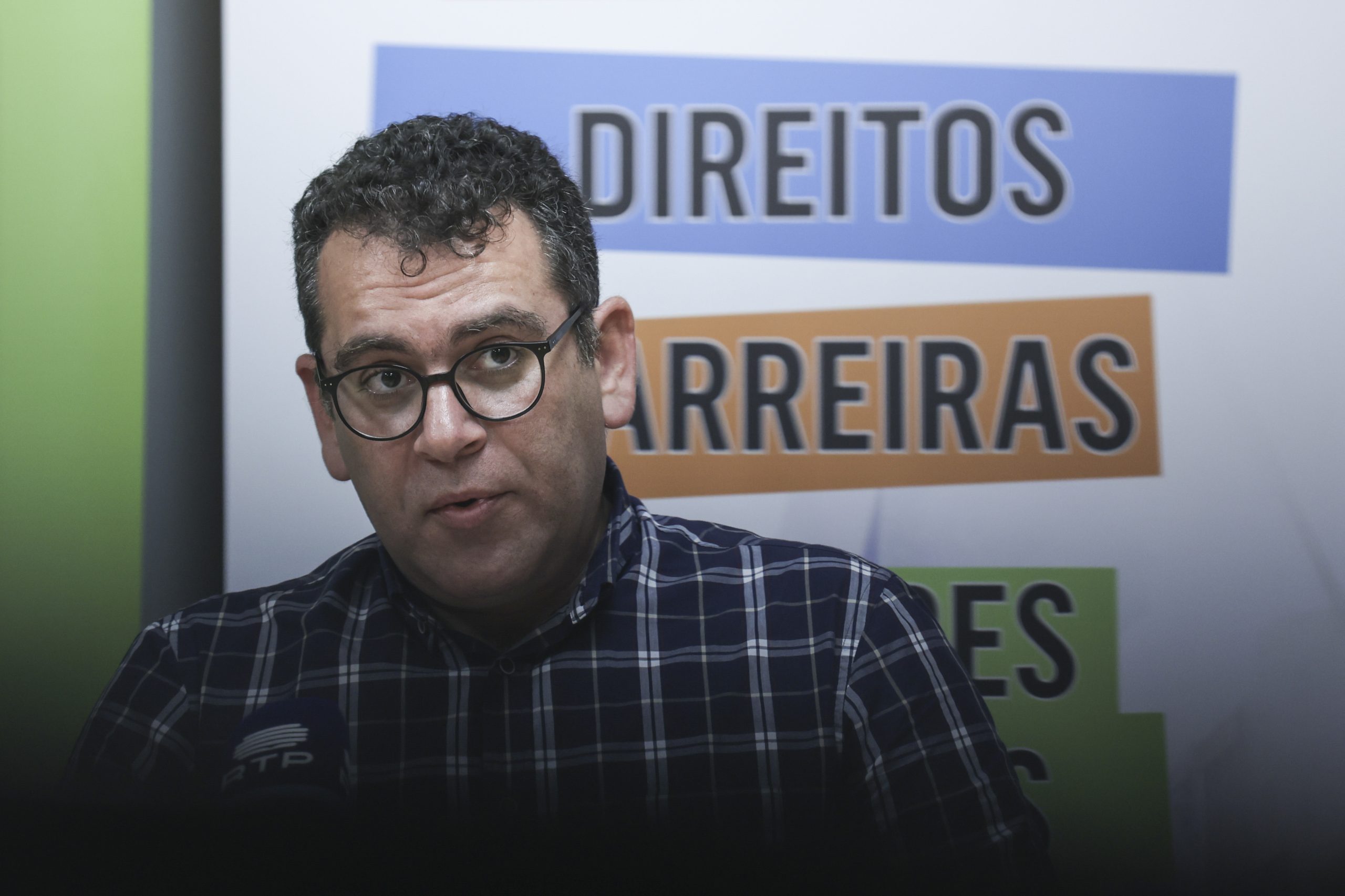 Há condições para reduzir contribuições para ADSE, alerta Frente Comum
