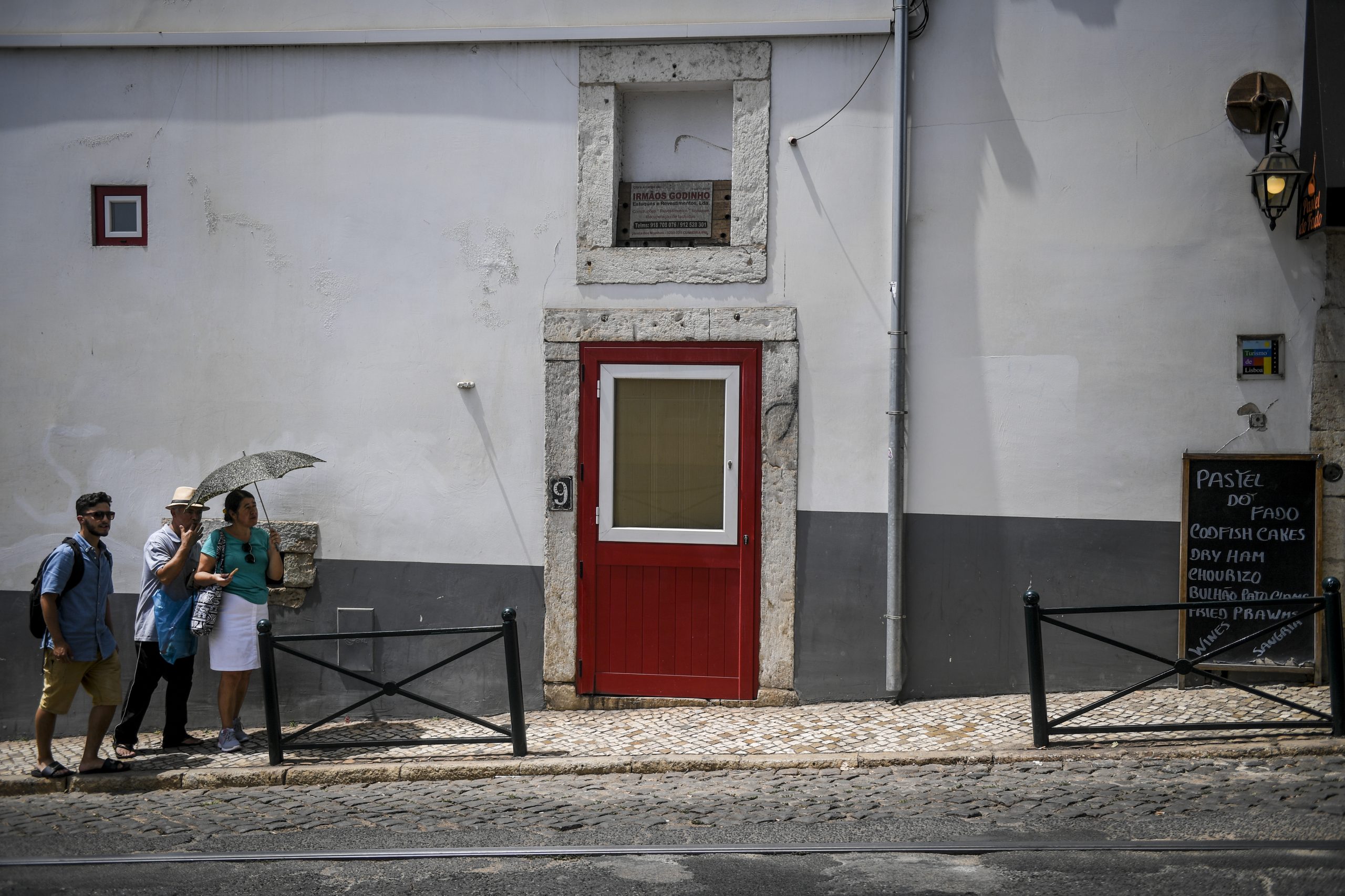 Famílias do bairro lisboeta de Alfama ficaram “contentes” com campanha Estende a Renda