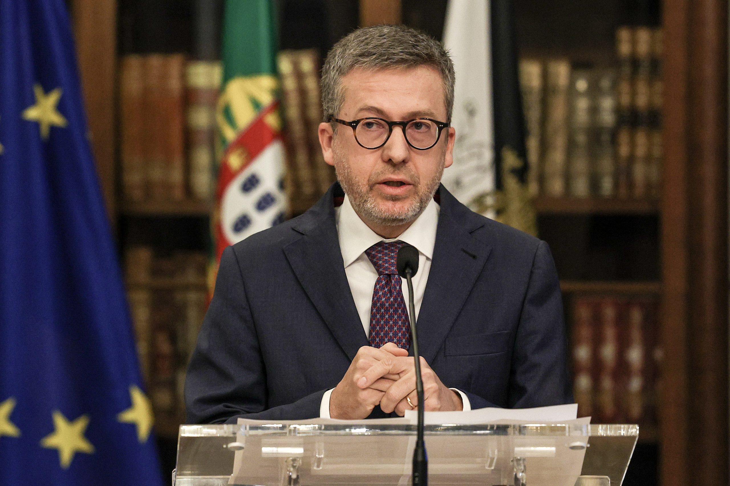 Carlos Moedas critica “decisão unilateral” do Governo de acabar com alojamento local