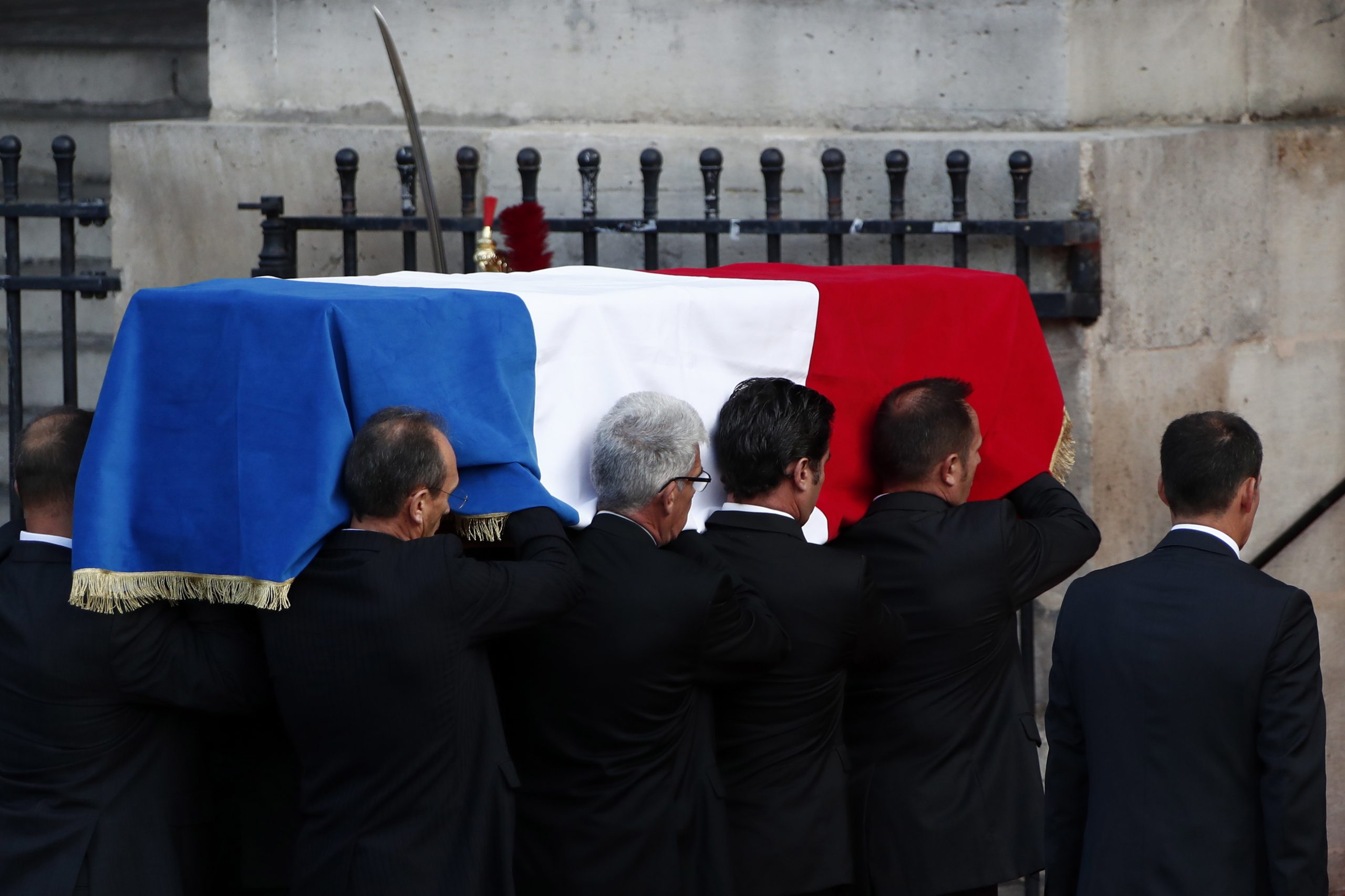 Chefes de Estado e franceses prestam última homenagem a Jacques Chirac em Paris