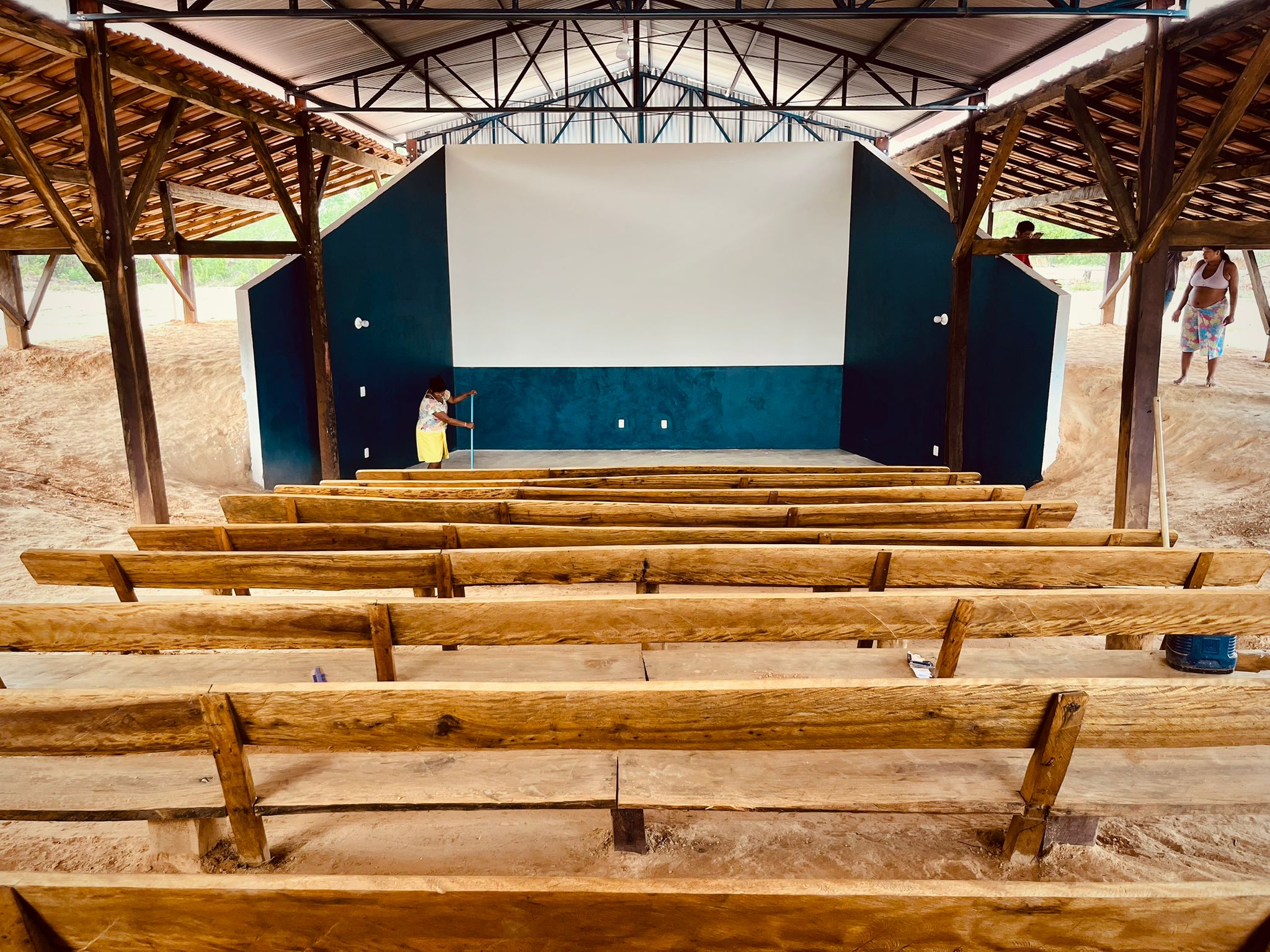 João Salaviza e Renée Nader Messora inauguram primeiro cinema numa terra indígena do Brasil