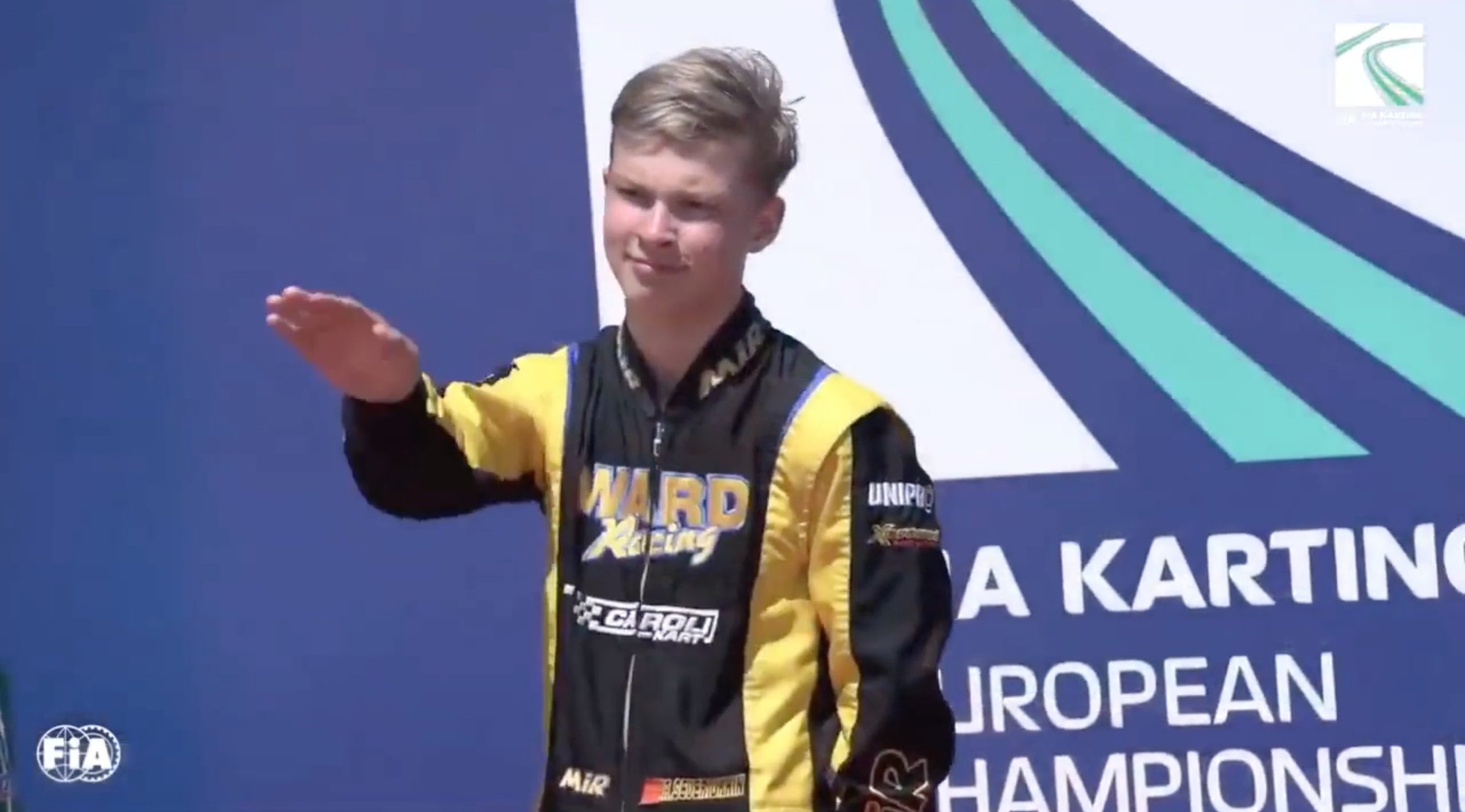 Piloto russo de 15 anos faz saudação nazi depois de vencer corrida do Europeu de Karting em Portimão