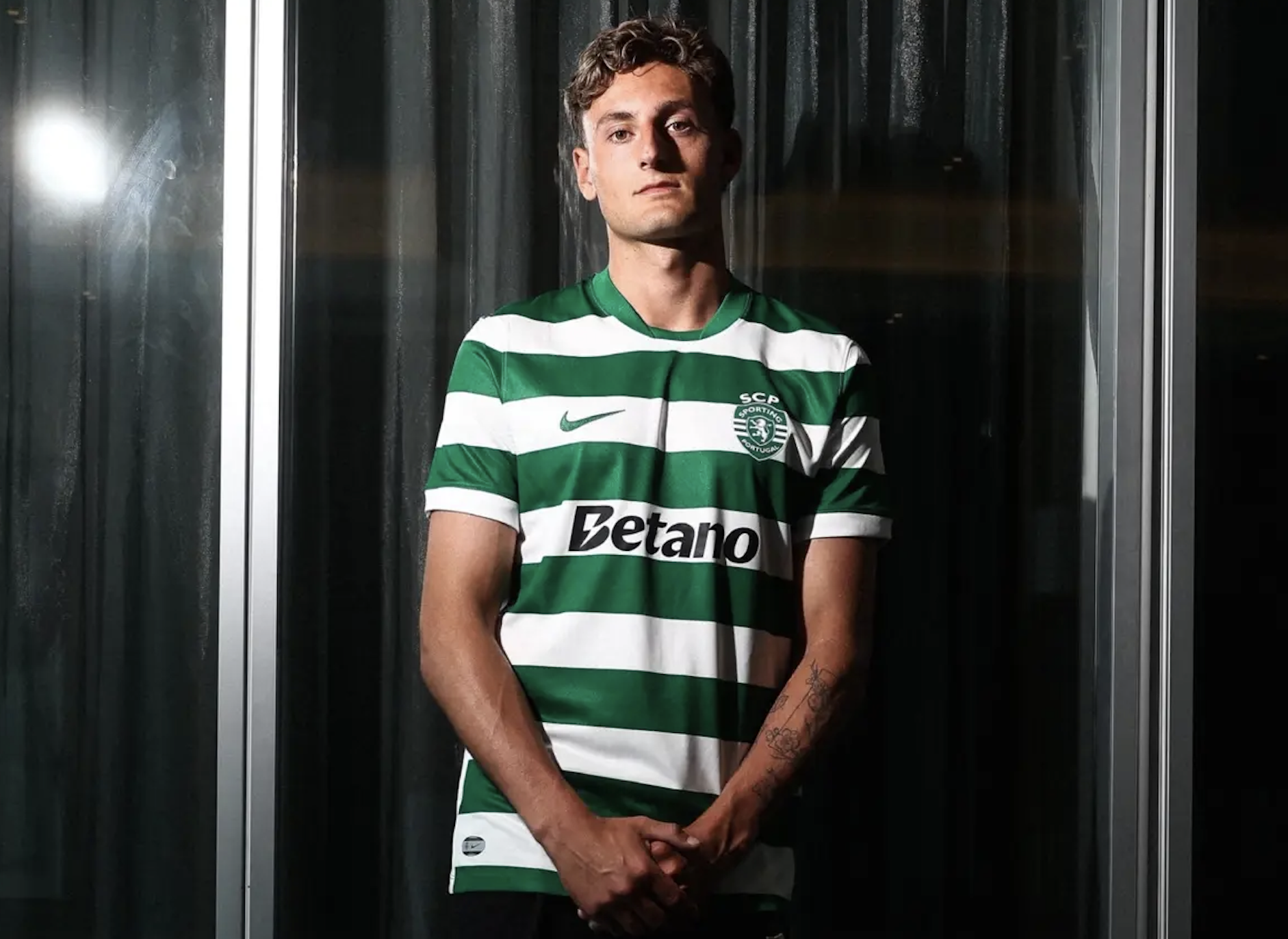 Silas Andersen é o quarto reforço do Sporting e fica com cláusula de 80 milhões