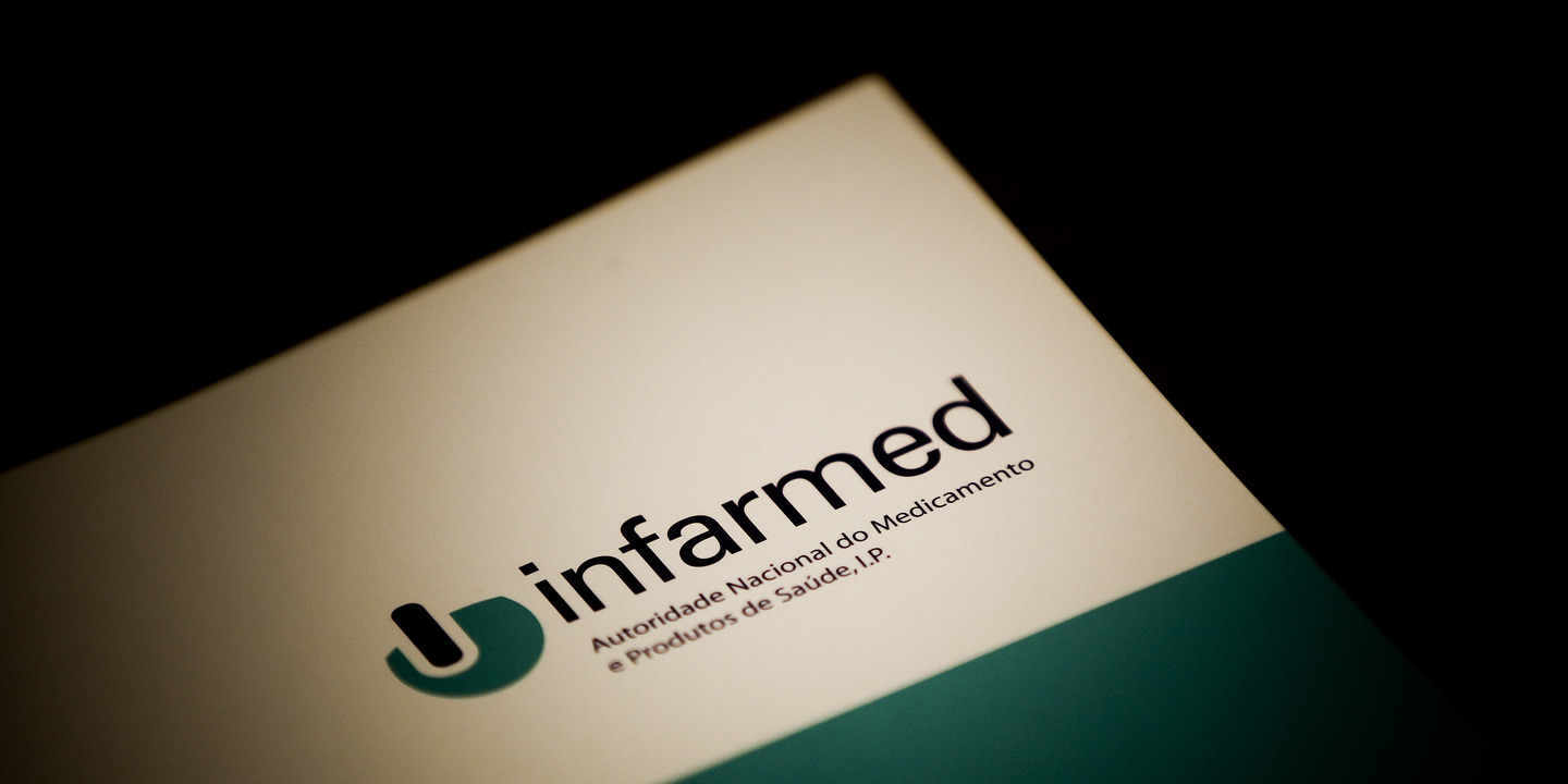 Infarmed suspende venda de um lote do medicamento anti-inflamatório Nimesulida