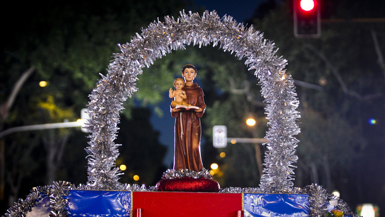 Tradição das Festas de Lisboa mantém-se viva desde o século XIII como culto a Santo António