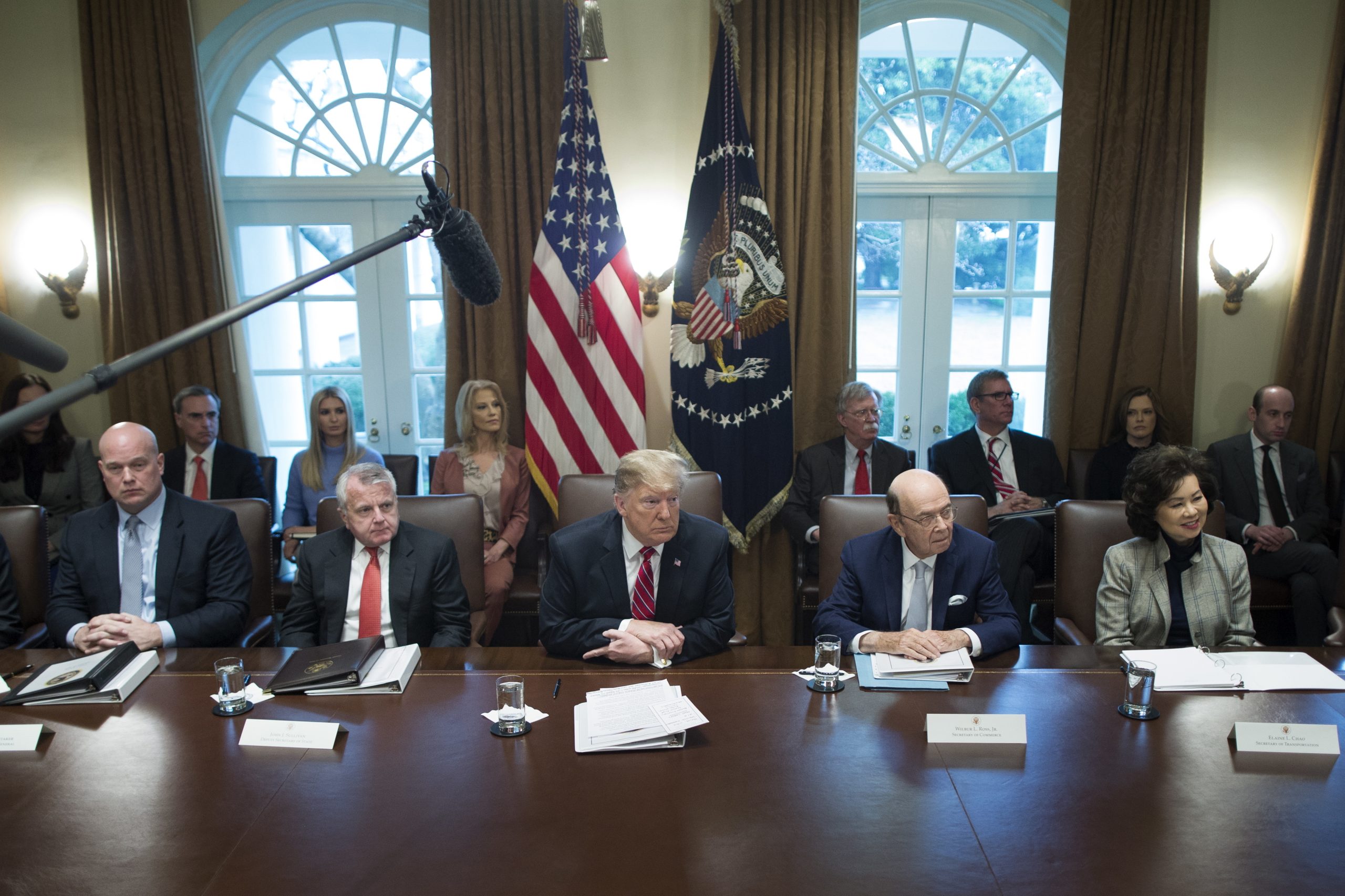 Trump diz-se insatisfeito com acordo sobre o muro mas não prevê novo ‘shutdown’