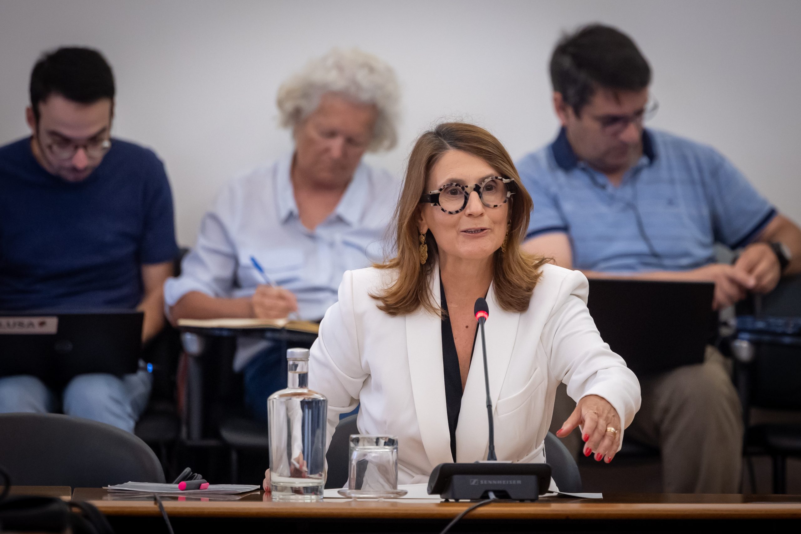 Processo de atribuição de nacionalidade às gémeas “foi normal” afirma ex-ministra da Justiça