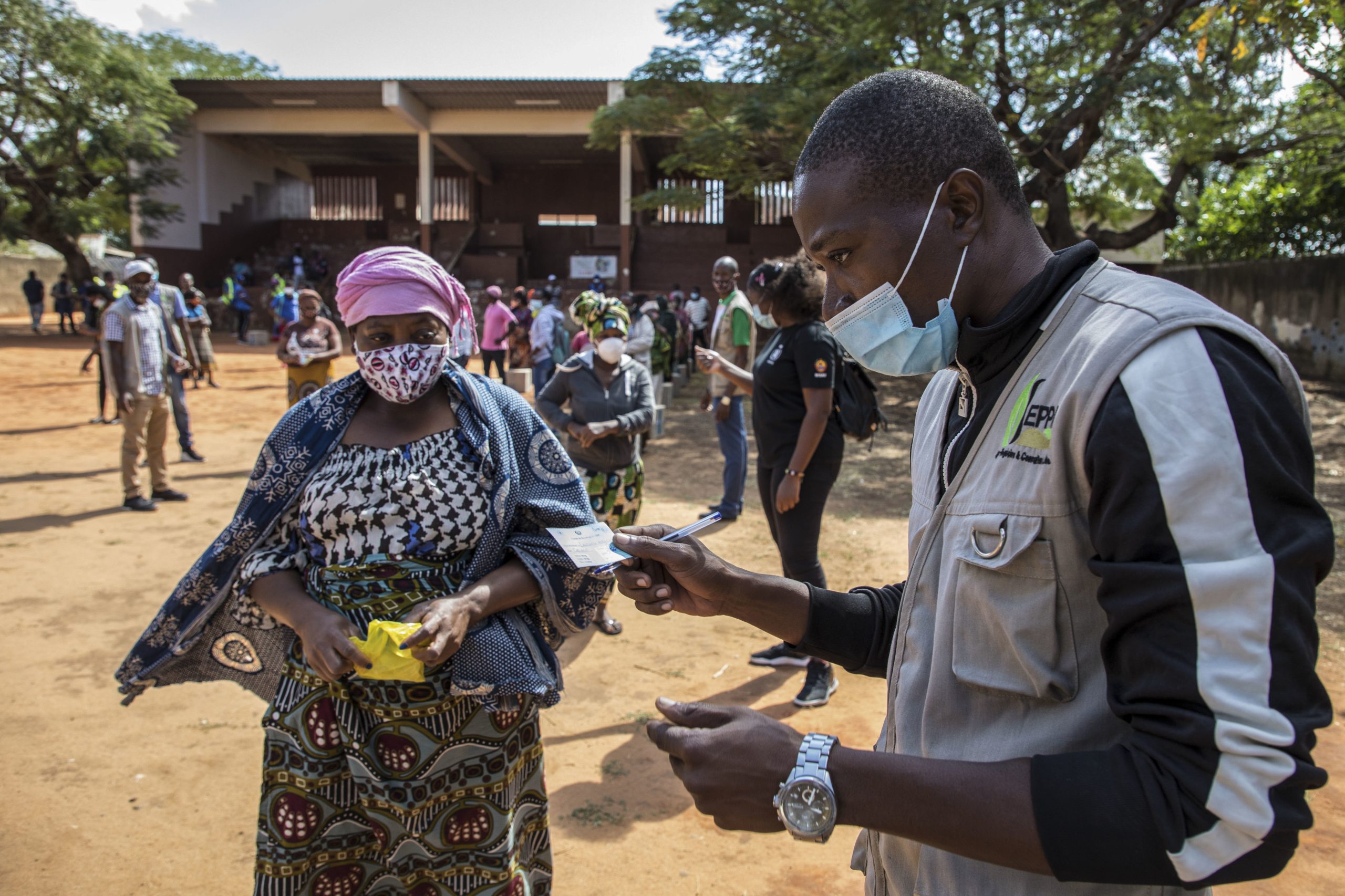 Moçambique: Deslocados devido aos ataques em Cabo Delgado aumentam e chegam quase a 700.000