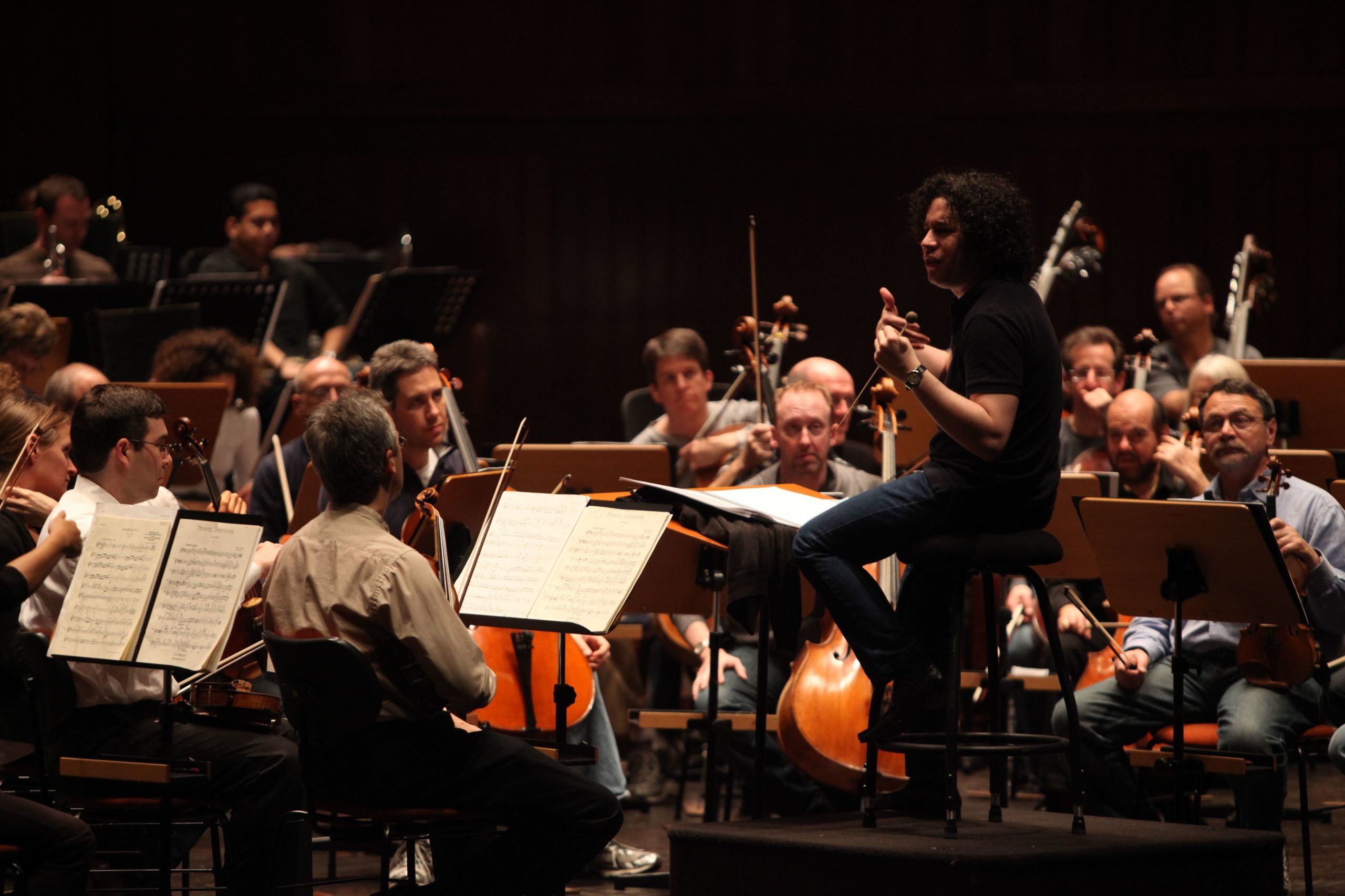 Maestro Dudamel dirige a Orquestra de Câmara Mahler a abrir temporada na Gulbenkian