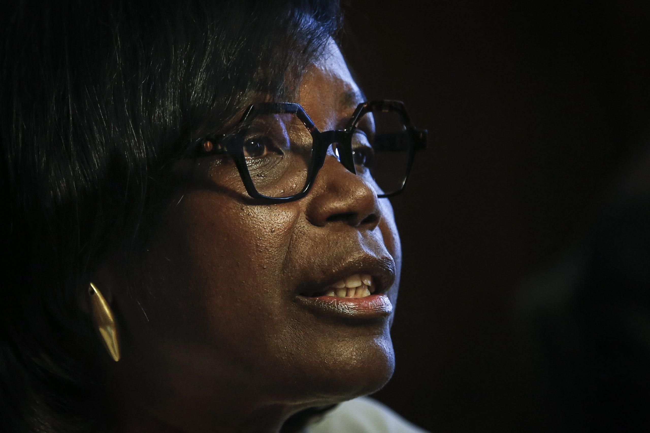 “É óbvio” que a nota tinha erros. Mas a ministra da Justiça acredita ter condições para continuar