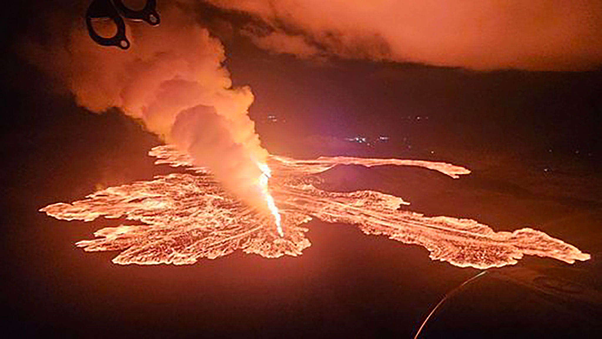 Vulcão entra em erupção na Islândia