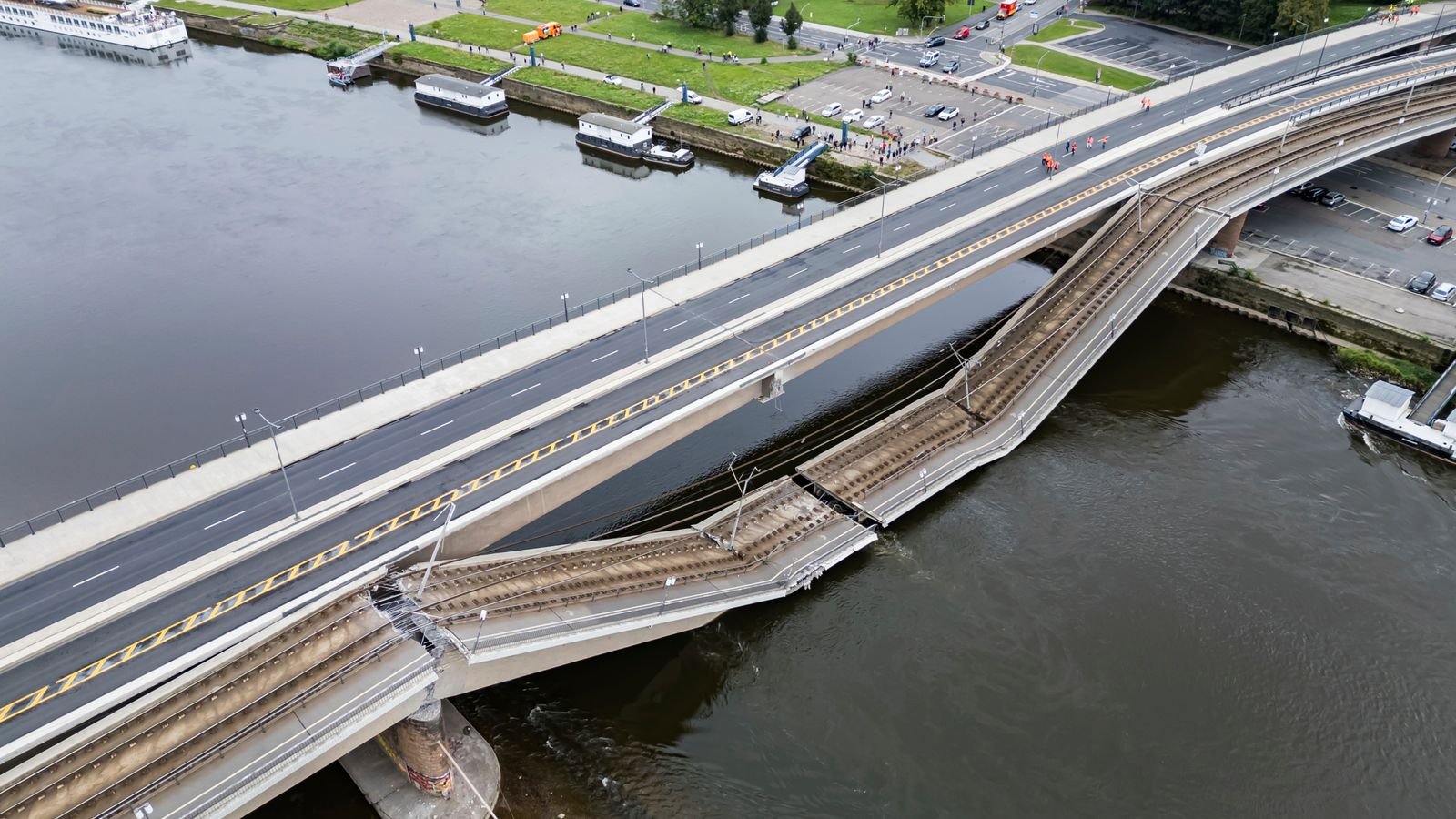 Iniciada investigação após o desabamento parcial de uma ponte na Alemanha