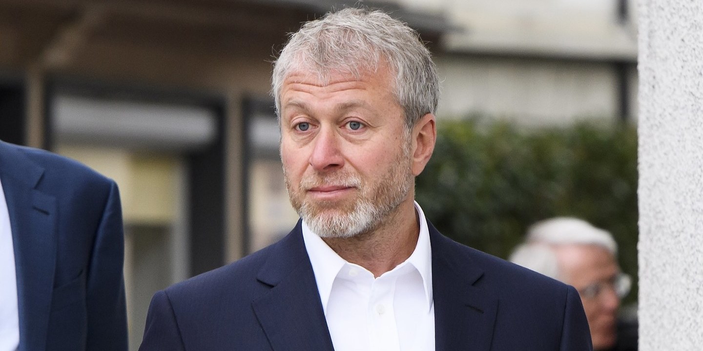 Reino Unido quer transferir para a Ucrânia o dinheiro que Abramovich arrecadou com a venda do Chelsea