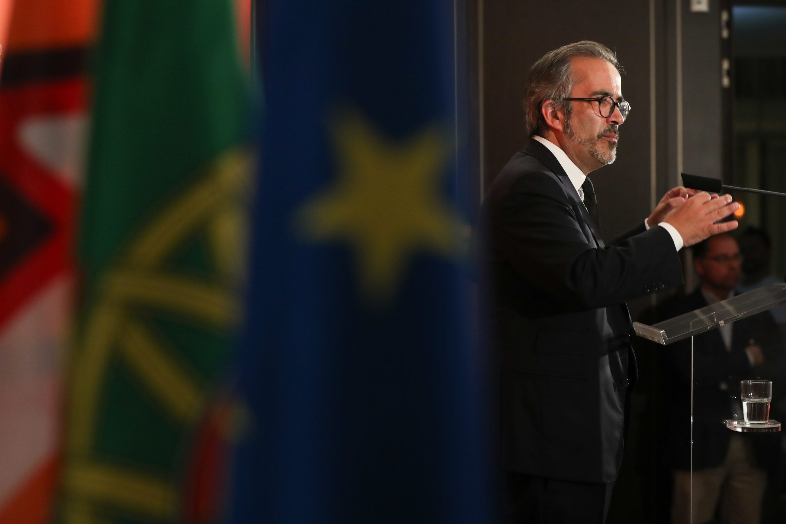 PSD/Congresso: Rangel diz que “críticas” podem ser feitas, mas sem passar “imagem negativa”