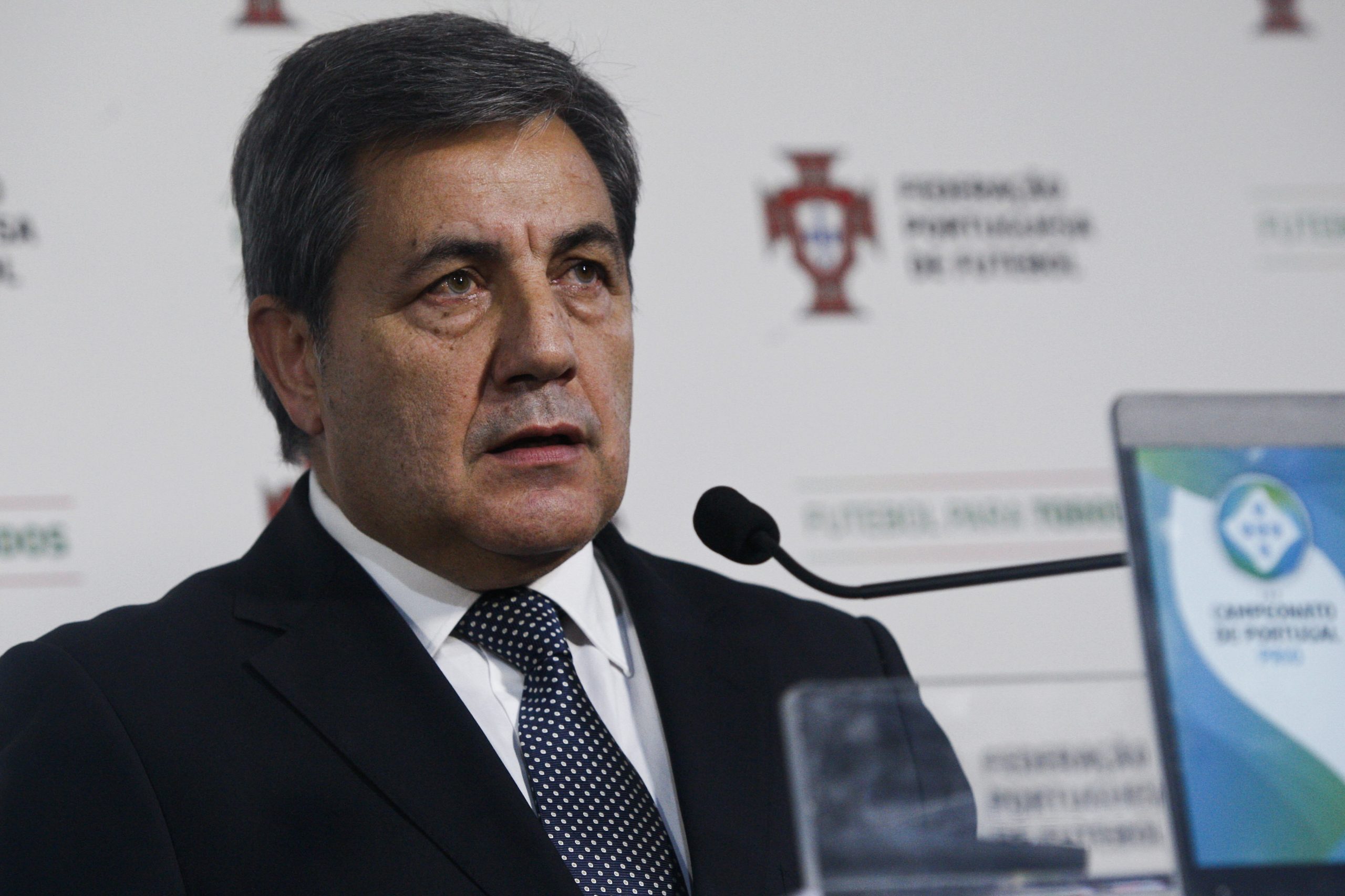 Fernando Gomes saúda ‘encarnados’ pelo tetra