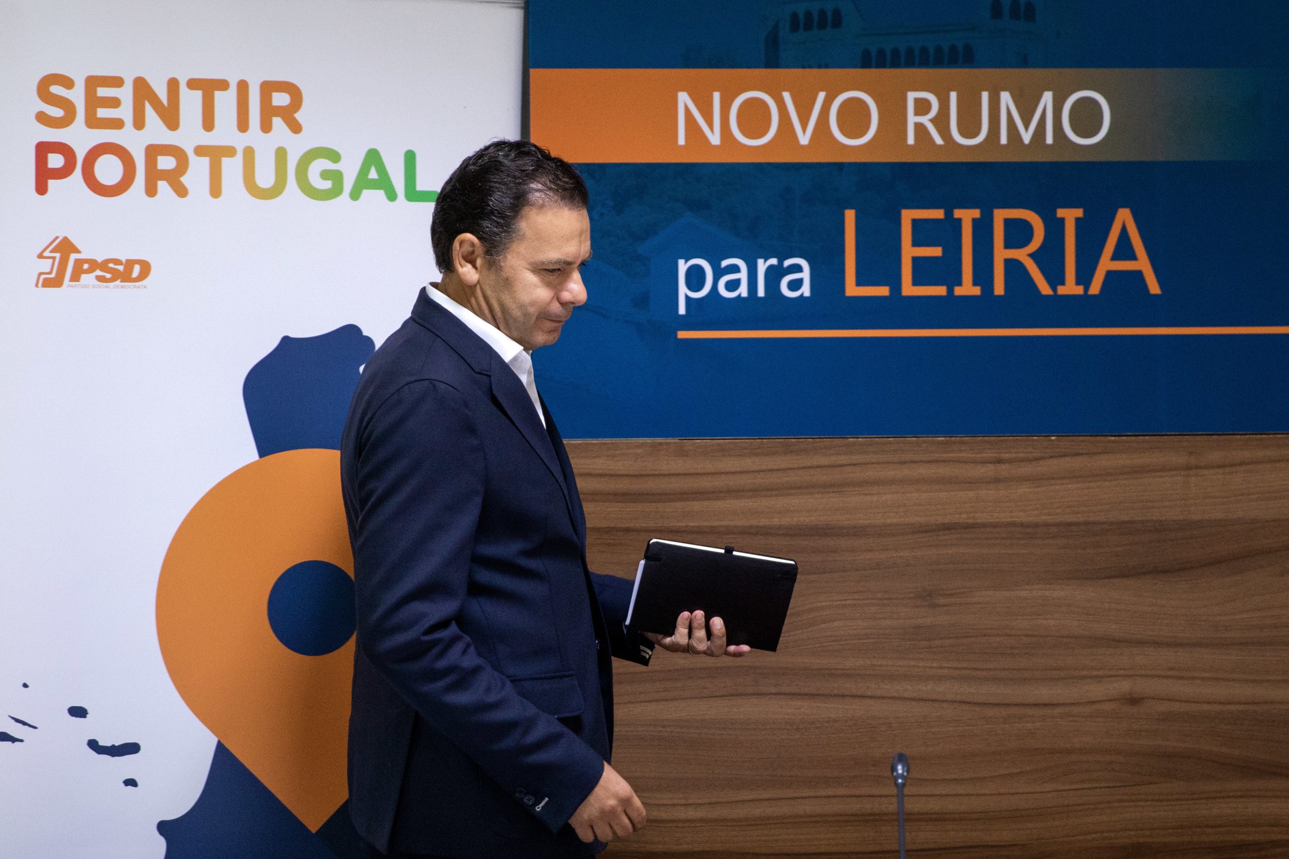PSD não exclui comissão parlamentar de inquérito à atuação do SIS, diz Montenegro