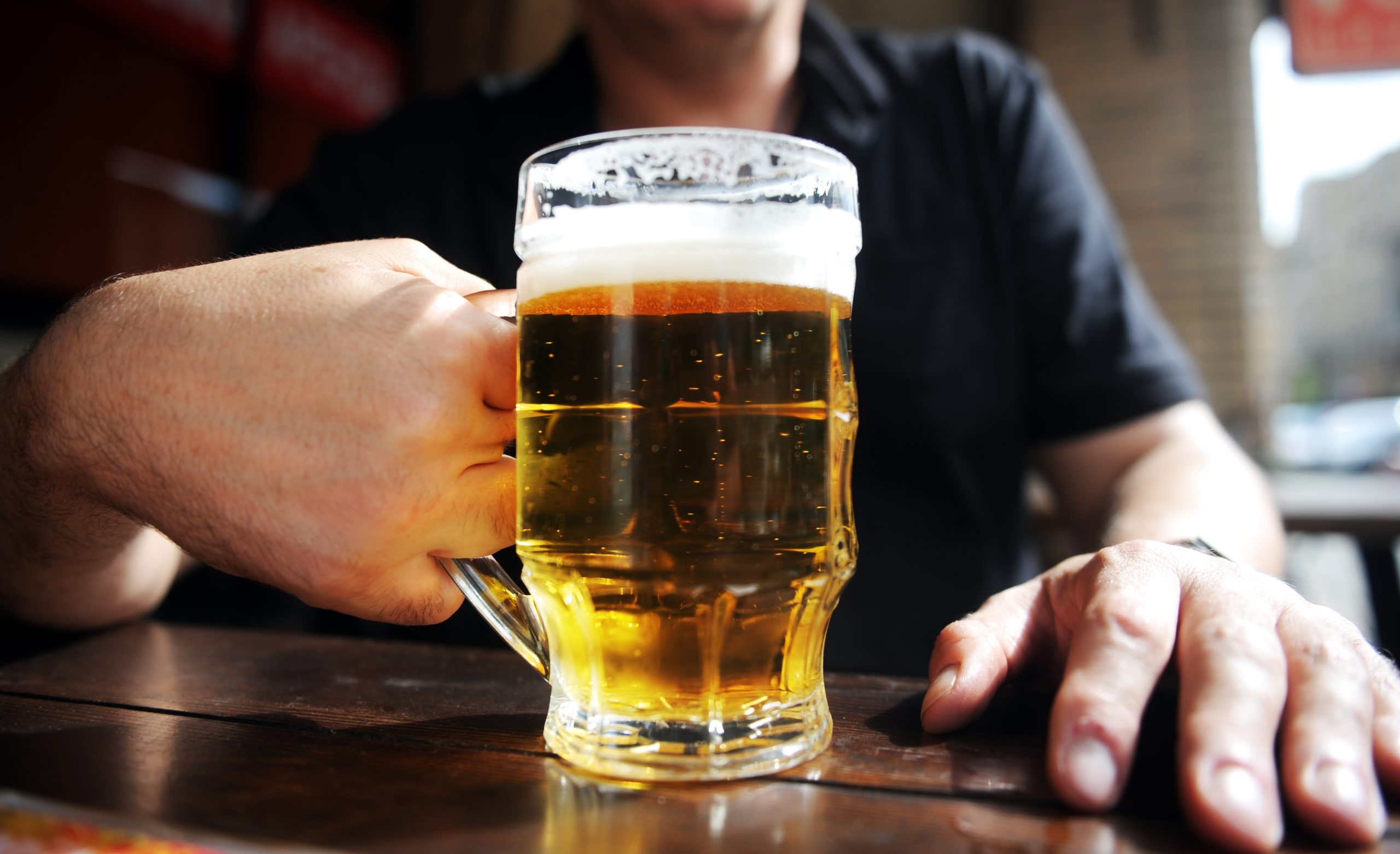 Covid-19: Empresa de Cervejas da Madeira coloca os 242 trabalhadores em ‘lay-off’