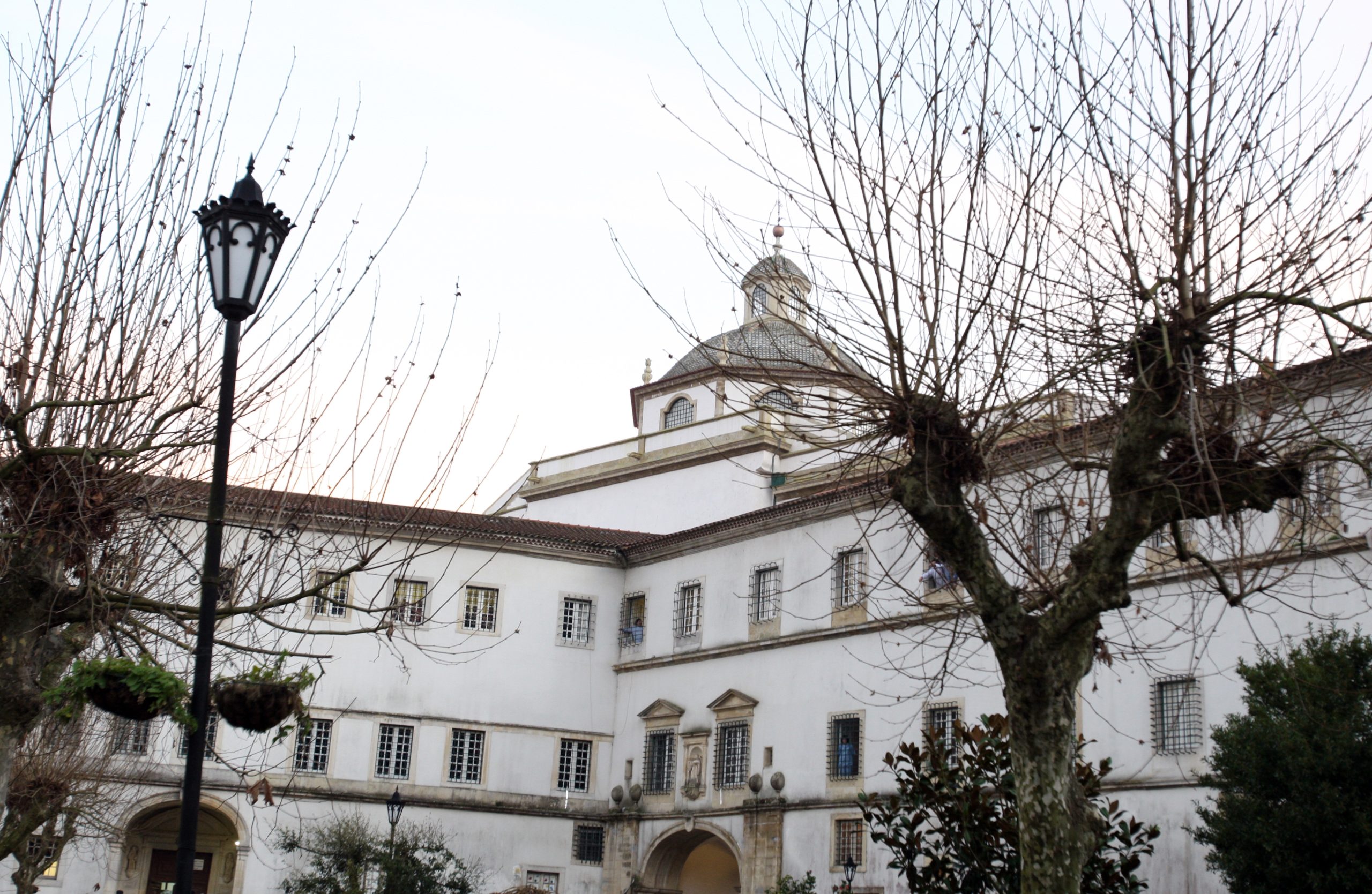 Mosteiro do Lorvão e Palacete dos Condes Dias Garcia foram concessionados
