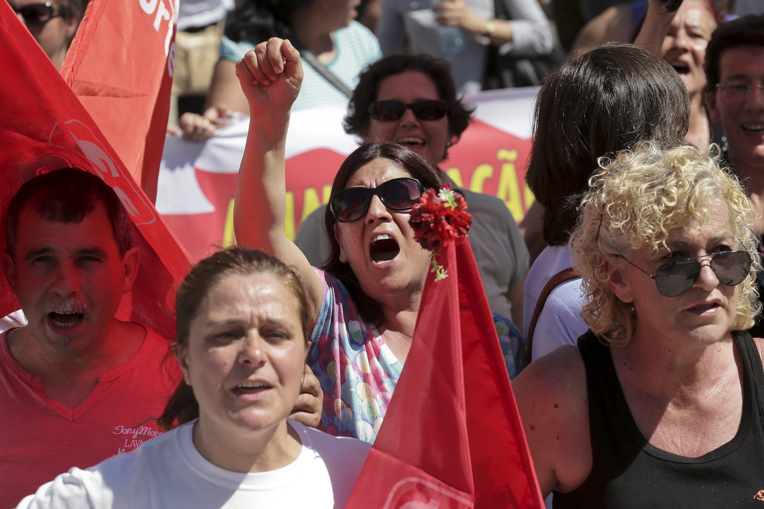 CGTP condena que mulheres ganhem menos 21,3% do que os homens