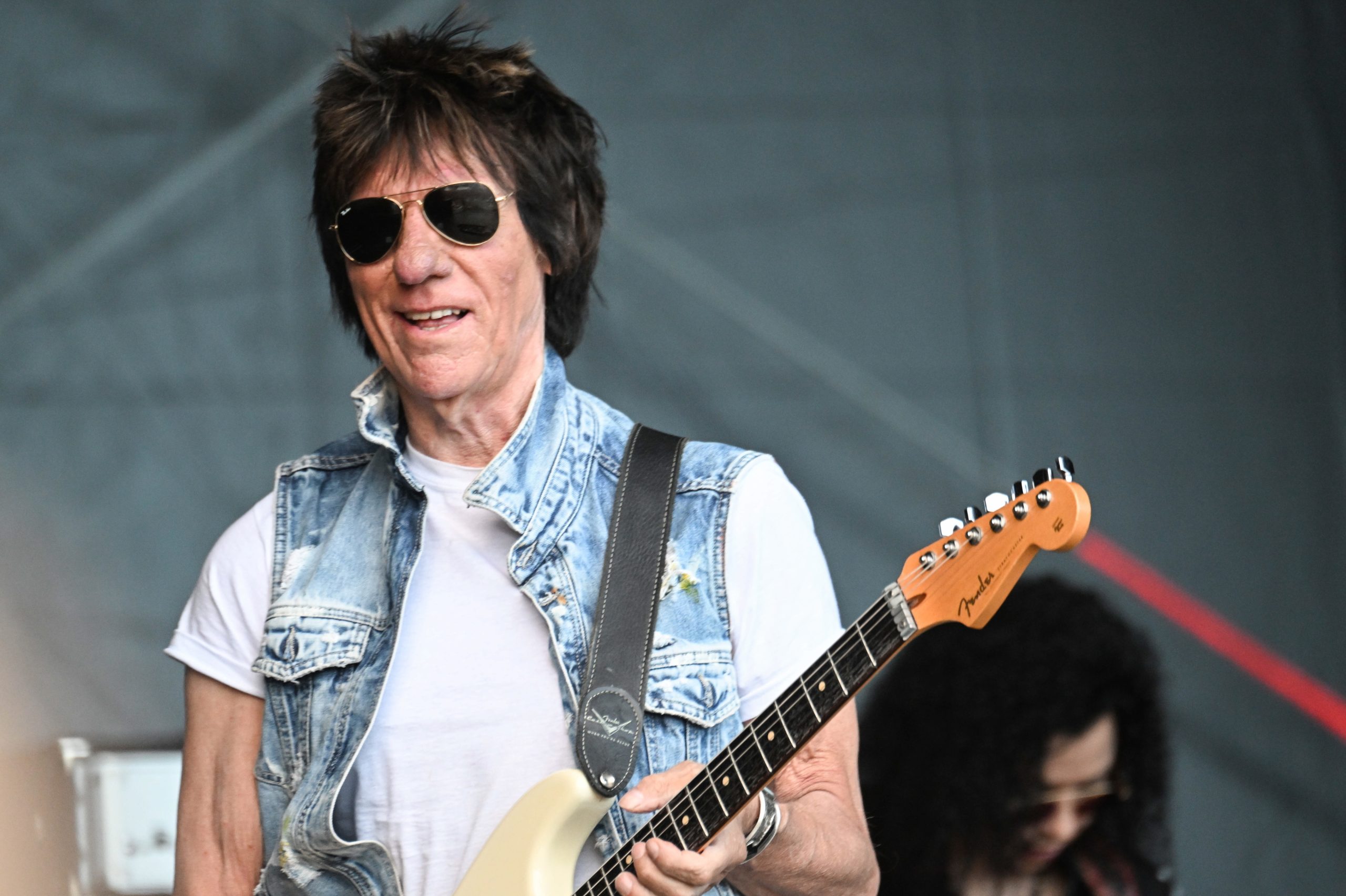 Morreu o guitarrista britânico Jeff Beck aos 78 anos